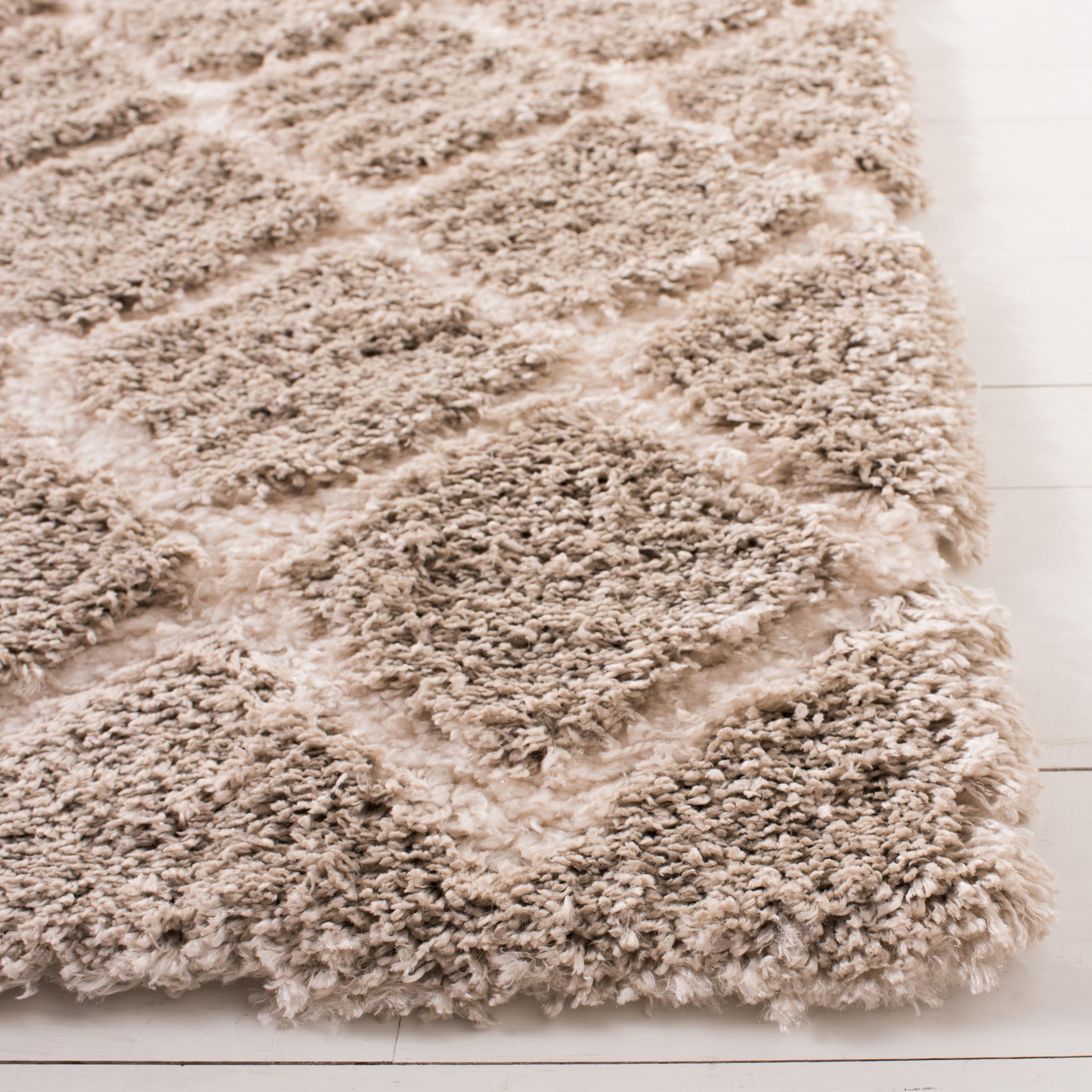 SAFAVIEH Adriana Anwar Geometric Diamonds Shag Area Rug, Beige/Cream, 3' x 5'
