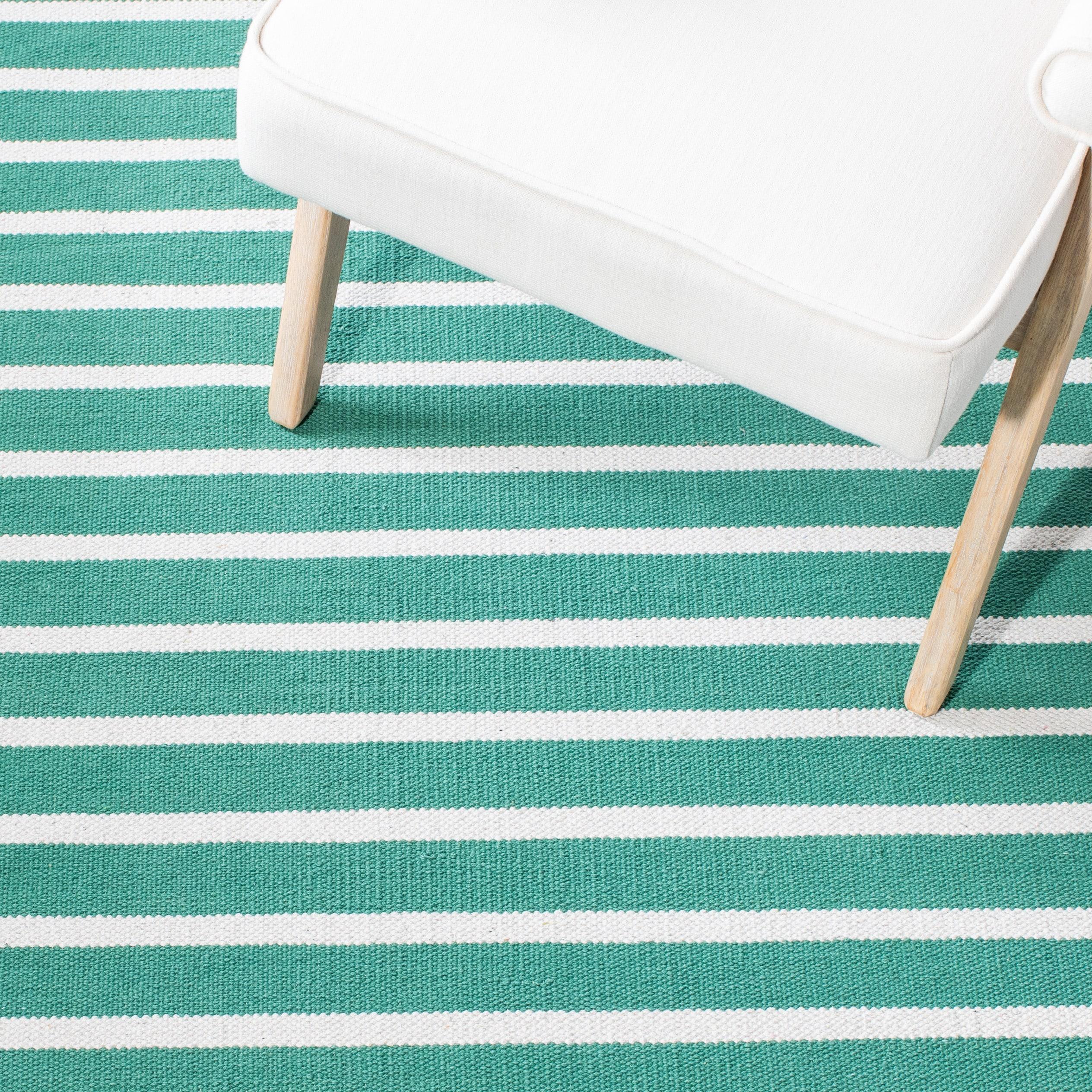 Montauk MTK313 Hand Woven Indoor Accent Rug - Dark Green/Ivory - 4'x6' - Safavieh