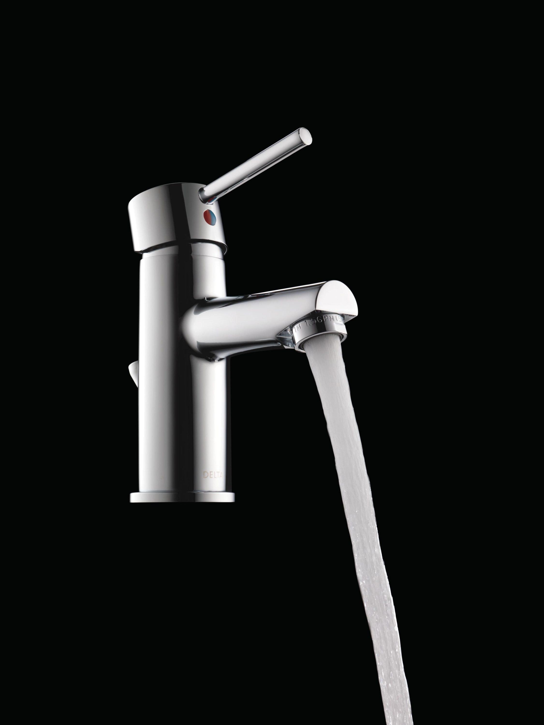 Trinsic Single Hole Bathroom Faucet with Drain Assembly, Single Handle Bathroom Sink Faucet