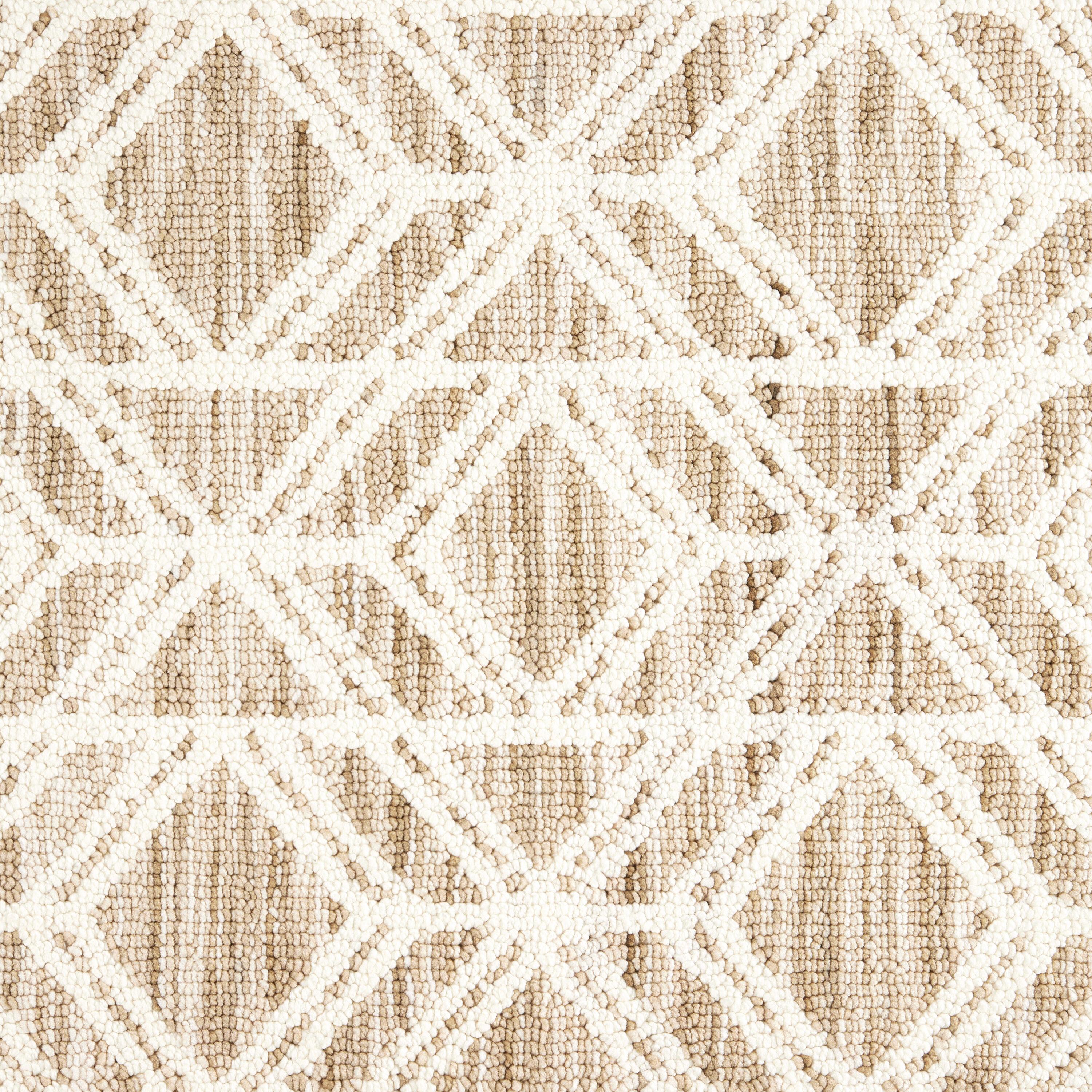 Town & Country Living TOWN & COUNTRY EVERYDAY Walker Modern Diamond Everwash Non-Slip Backing Kitchen Mat