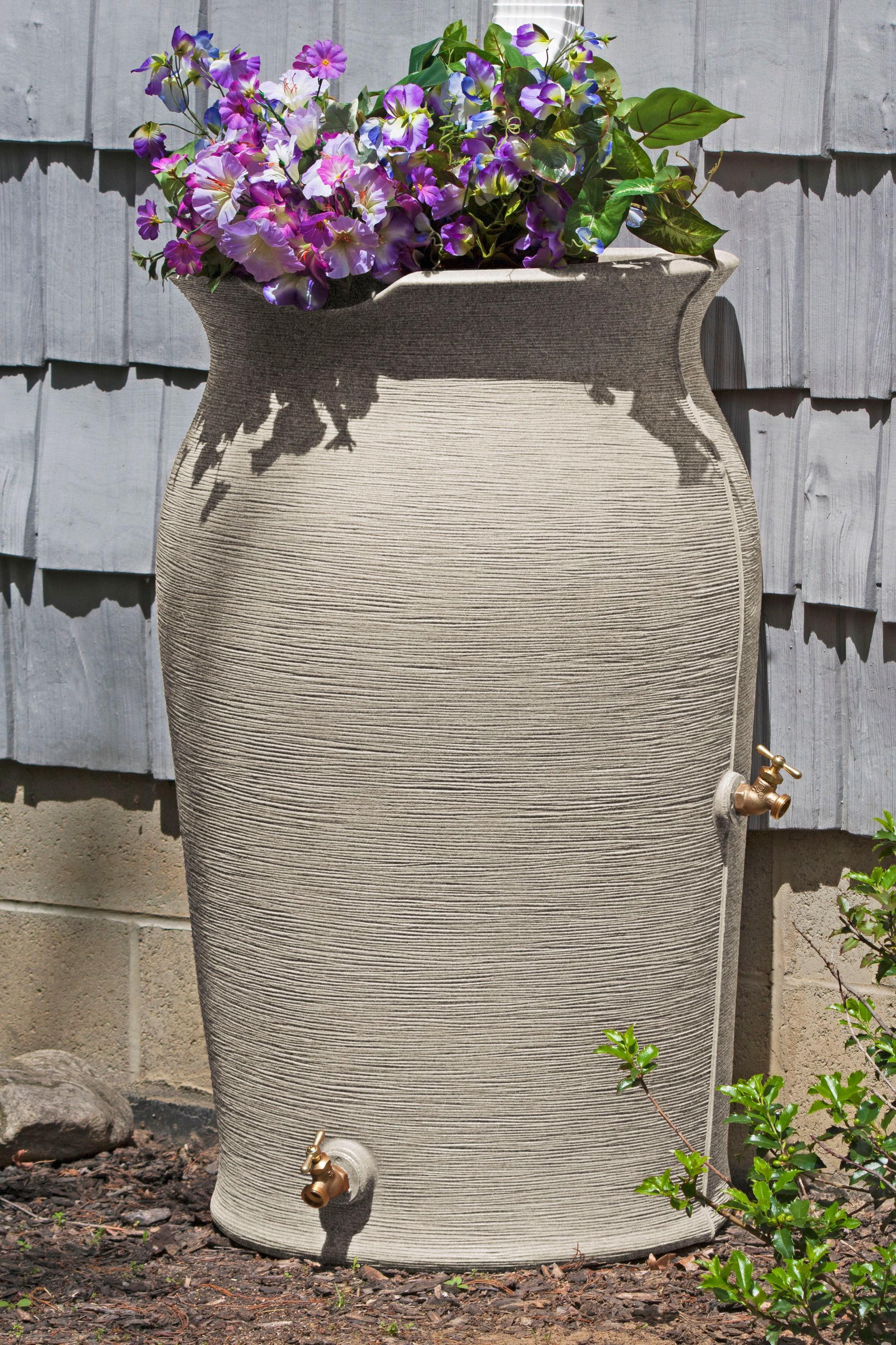 Red Barrel Studio® Red Barrel Studio® Plastic Planter Rain Barrel