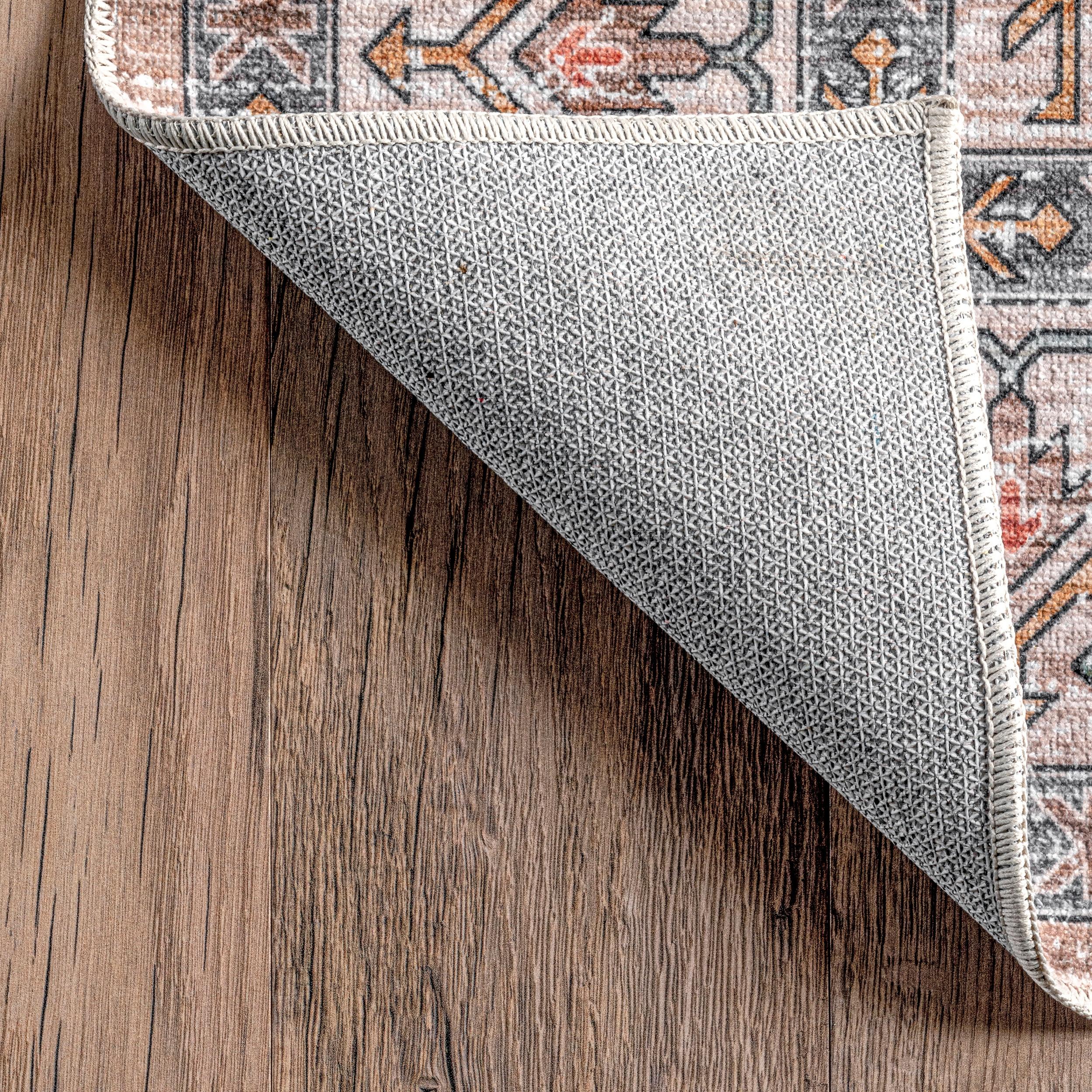 Nuloom Finley Pet Friendly Machine Washable Vintage Distressed Area Rug, 4' x 6', Beige