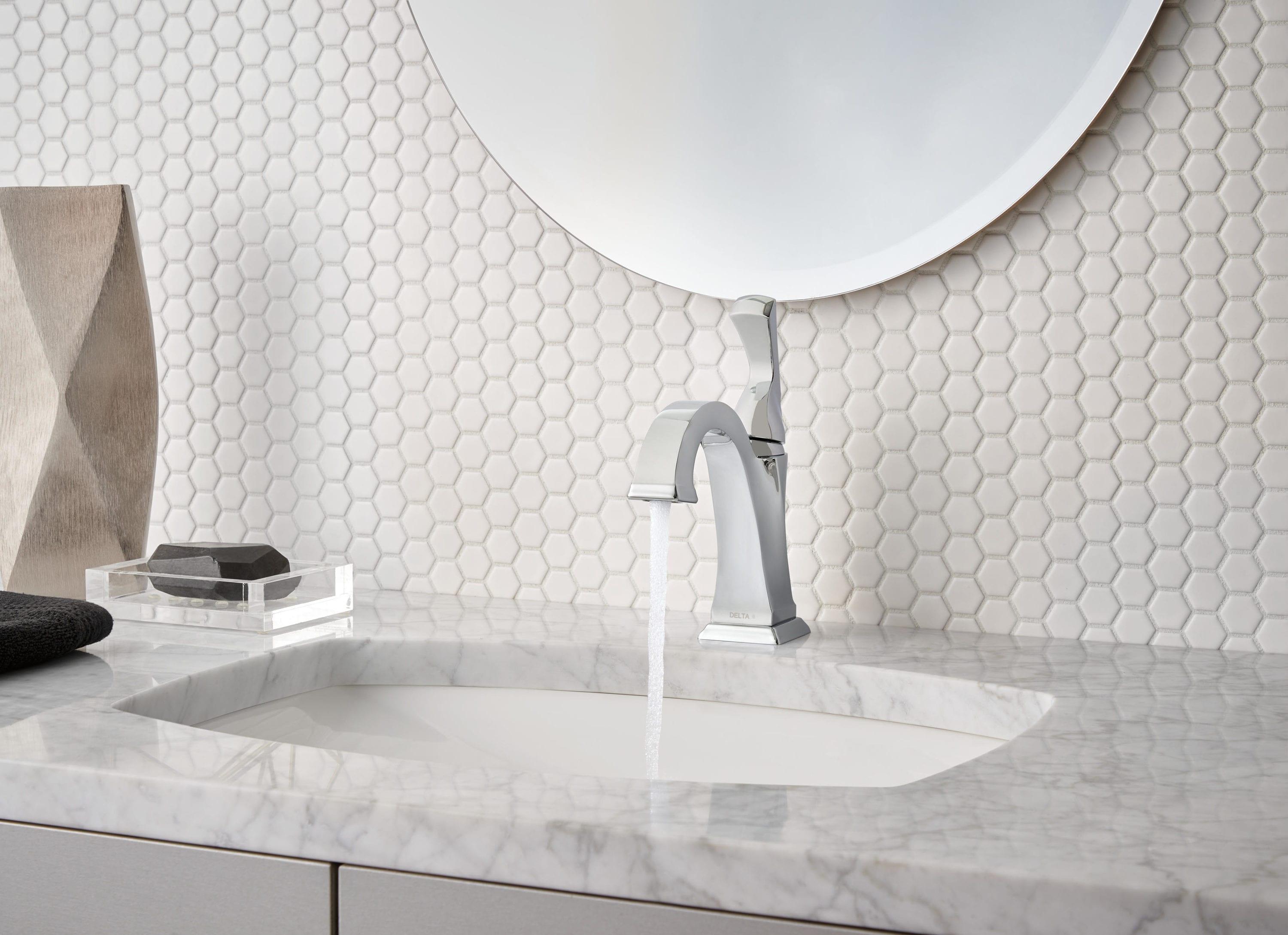 Dryden Single Hole Bathroom Faucet with Drain Assembly, Single Handle Bathroom Sink Faucet