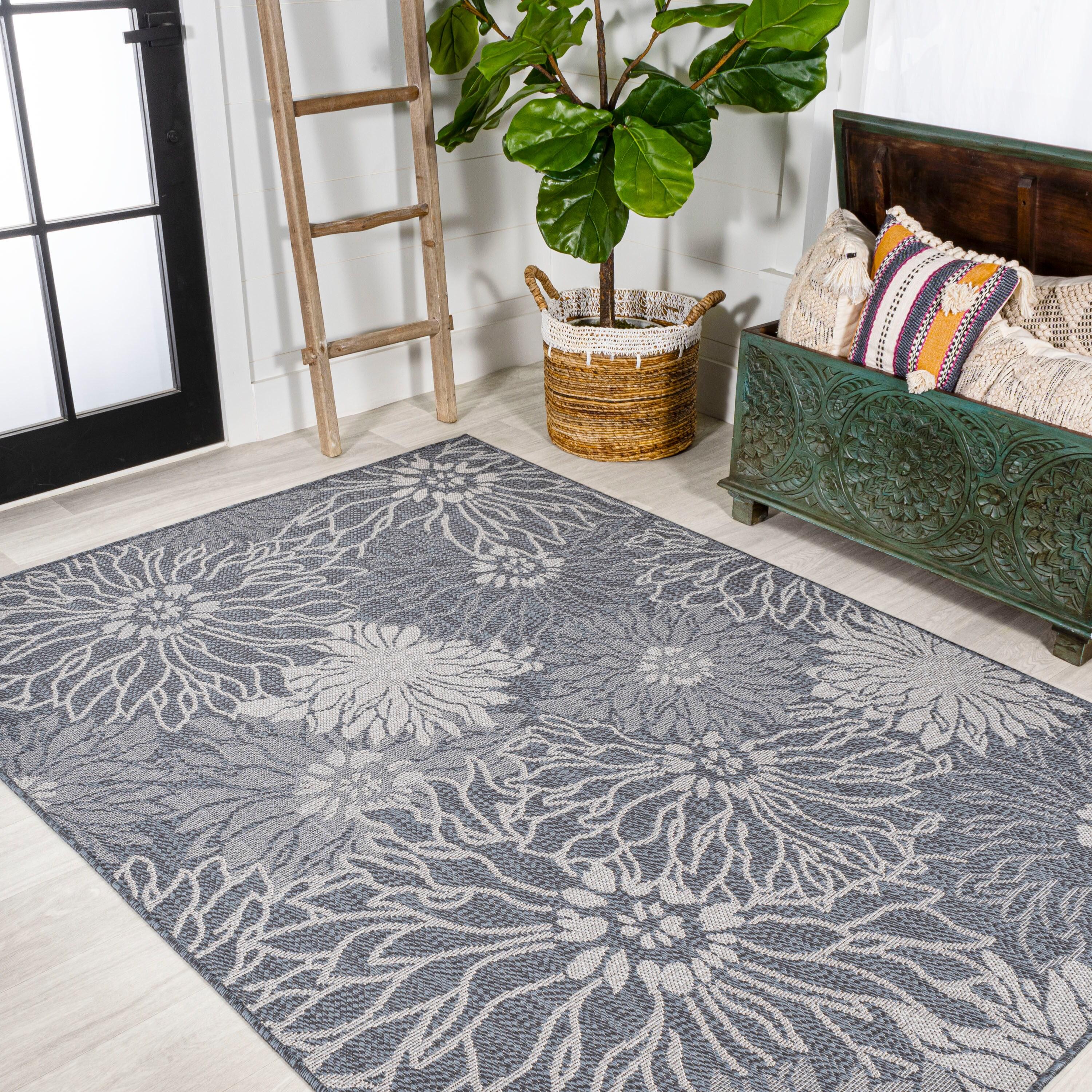 5' x 8' Bahamas Modern All-Over Floral Indoor/Outdoor Area Rug, Navy/Gray - JONATHAN Y