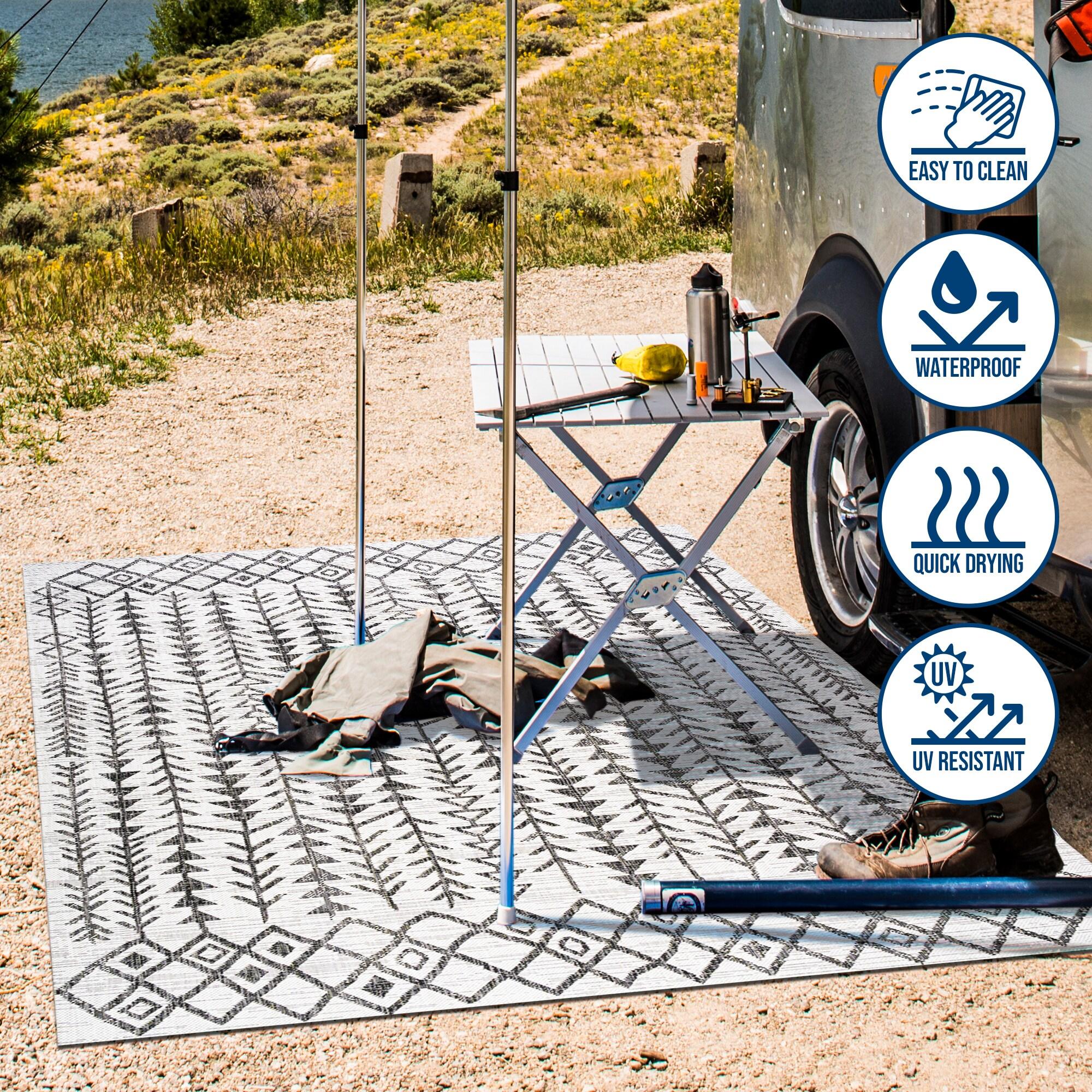 4'x6' Tokay Bohemian Geometric Indoor/Outdoor Area Rug, Ivory/Black - JONATHAN Y