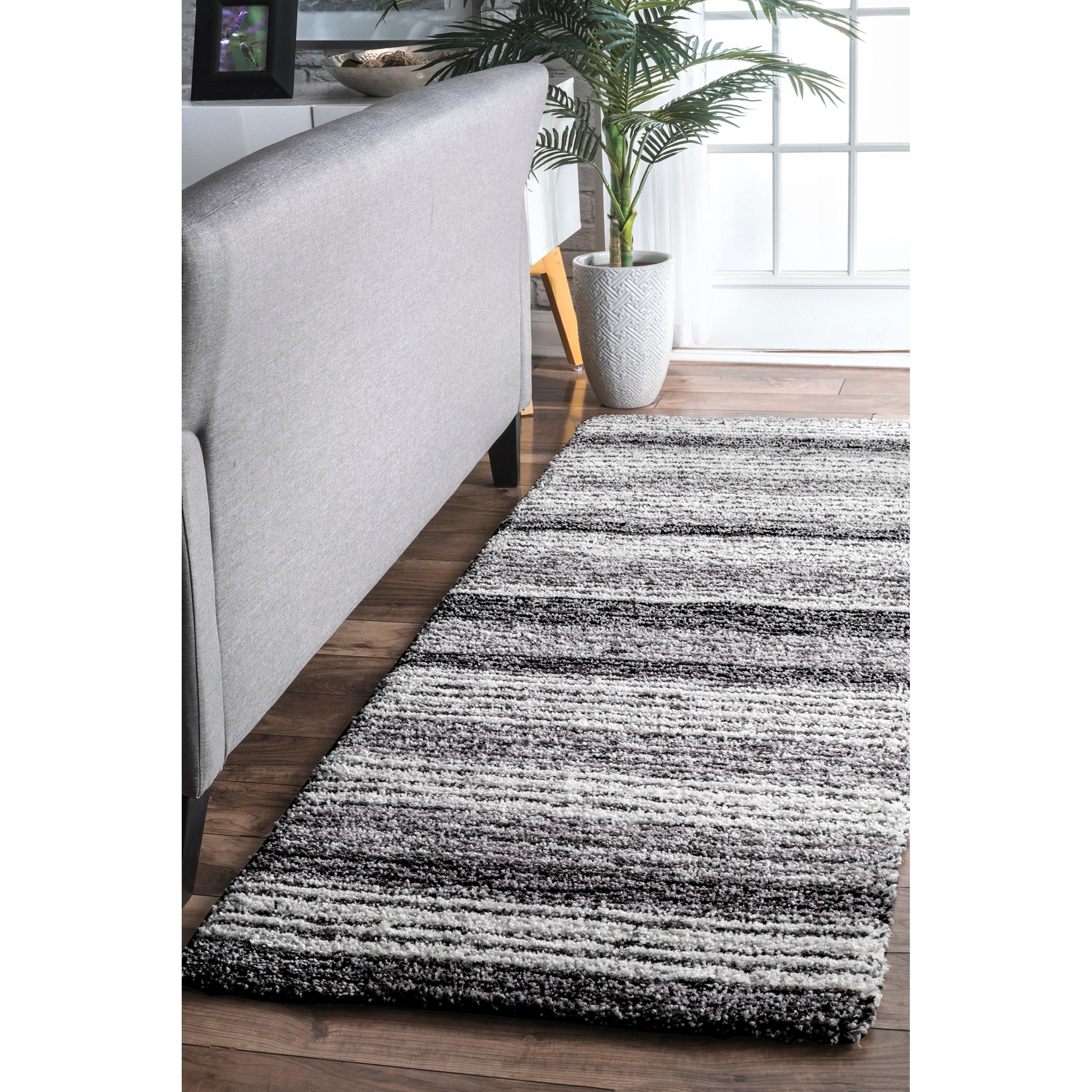 nuLOOM Classie Hand Tufted Shag Runner Rug, 2' 6" x 8', Gray Multi