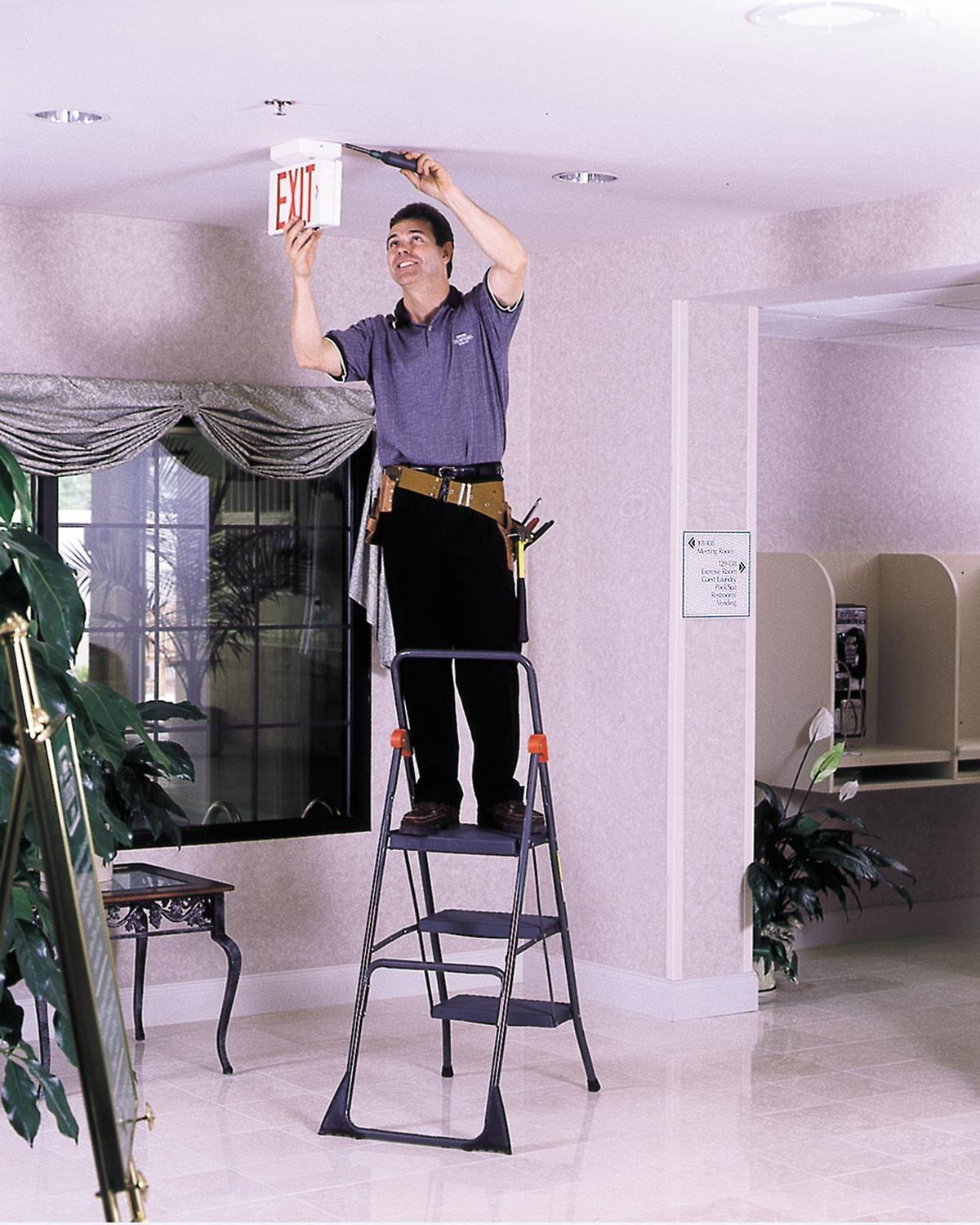 WFX Utility™ 3 - Step Steel Folding Small Step Ladder