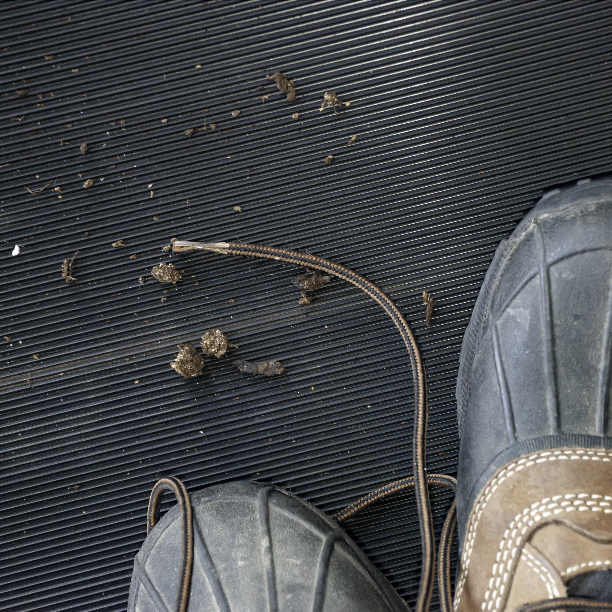 Black 36 in. x 10 ft. Vinyl V-Groove Commercial Grade Matting