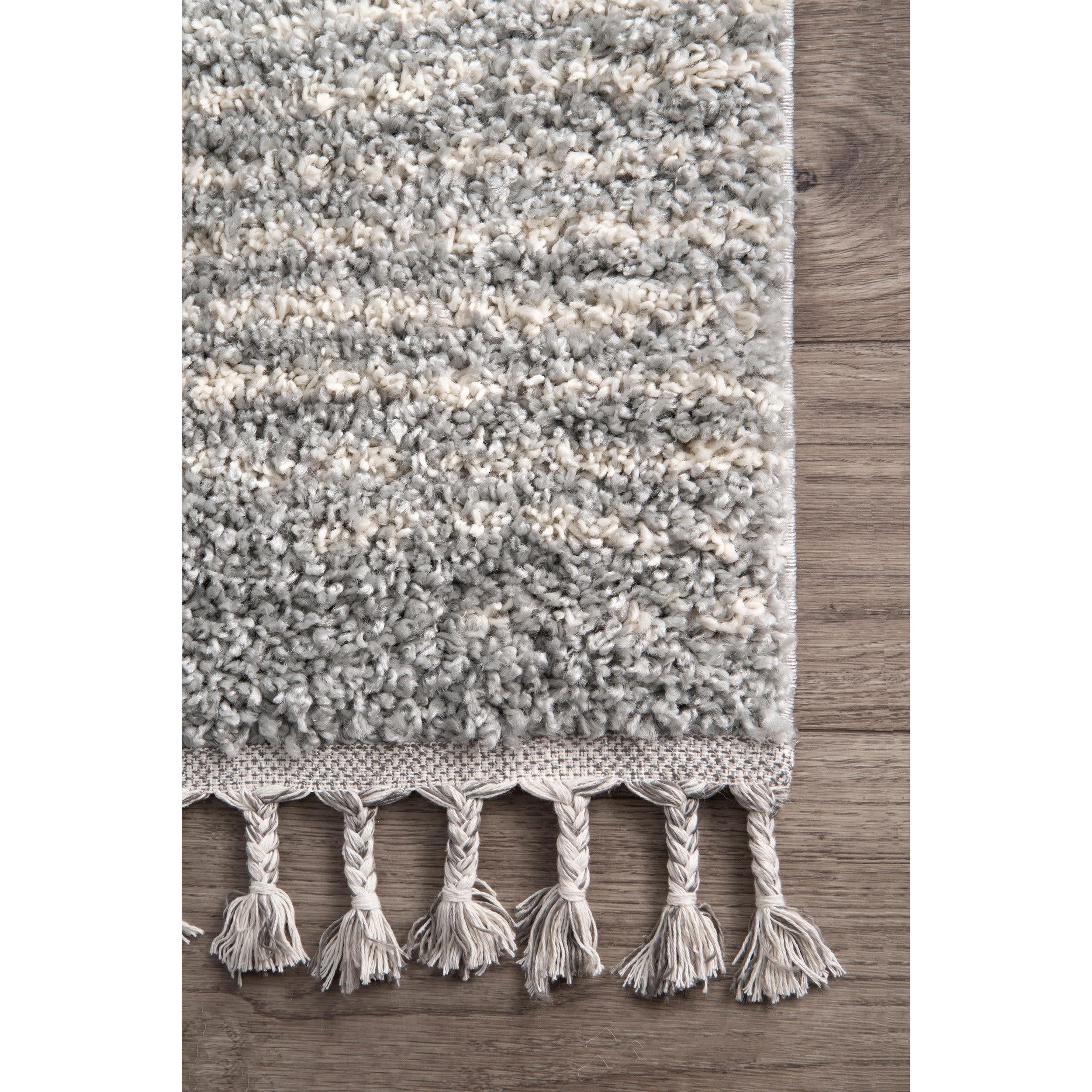 nuLOOM Bria Moroccan Diamond Tassel Area Rug