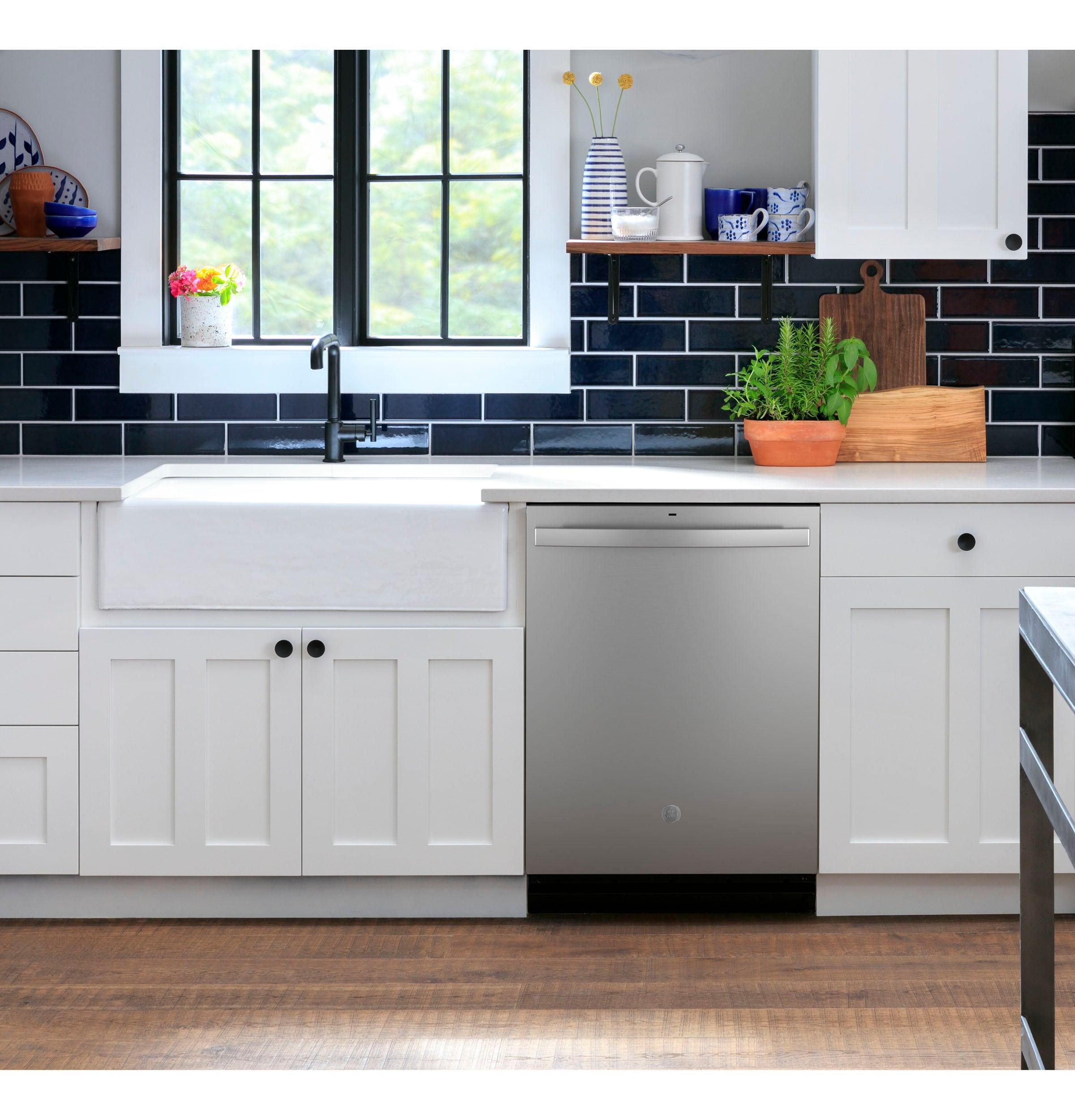 24" 50 dBA Built-In Digital Control Dishwasher