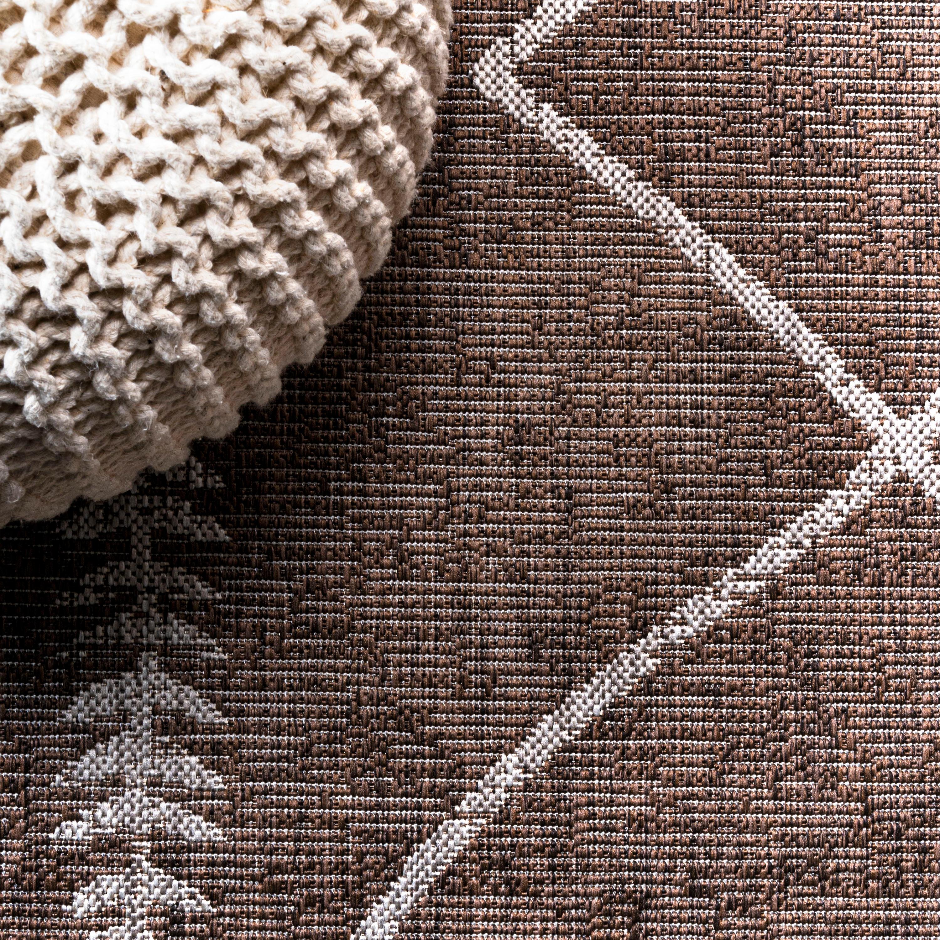 8' X 10' Derya Diamond Trellis Indoor/Outdoor Area Rug, Brown/Beige - JONATHAN Y