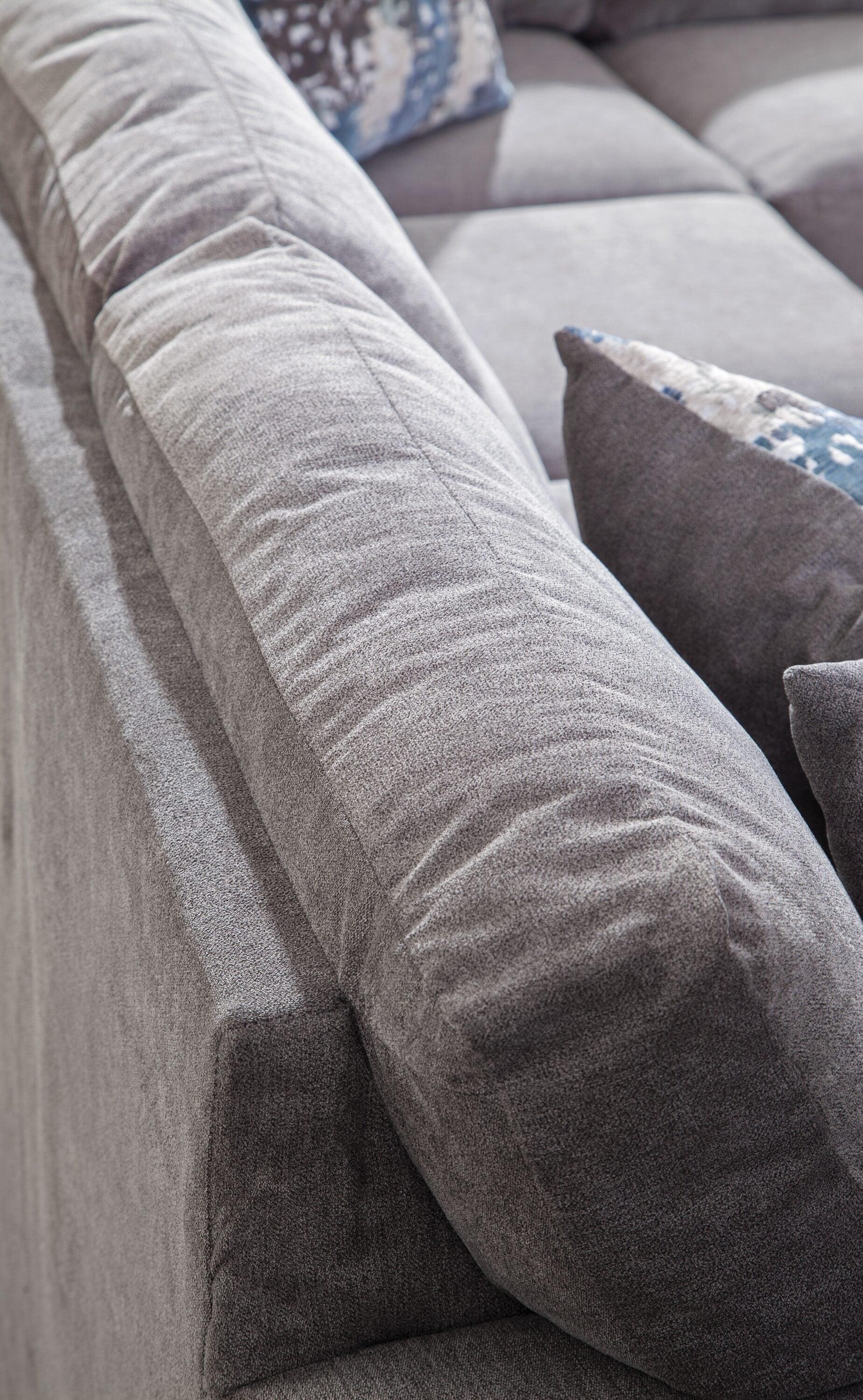 American Furniture Classics Graphite U Shaped Sectional with 4 Throw Pillows
