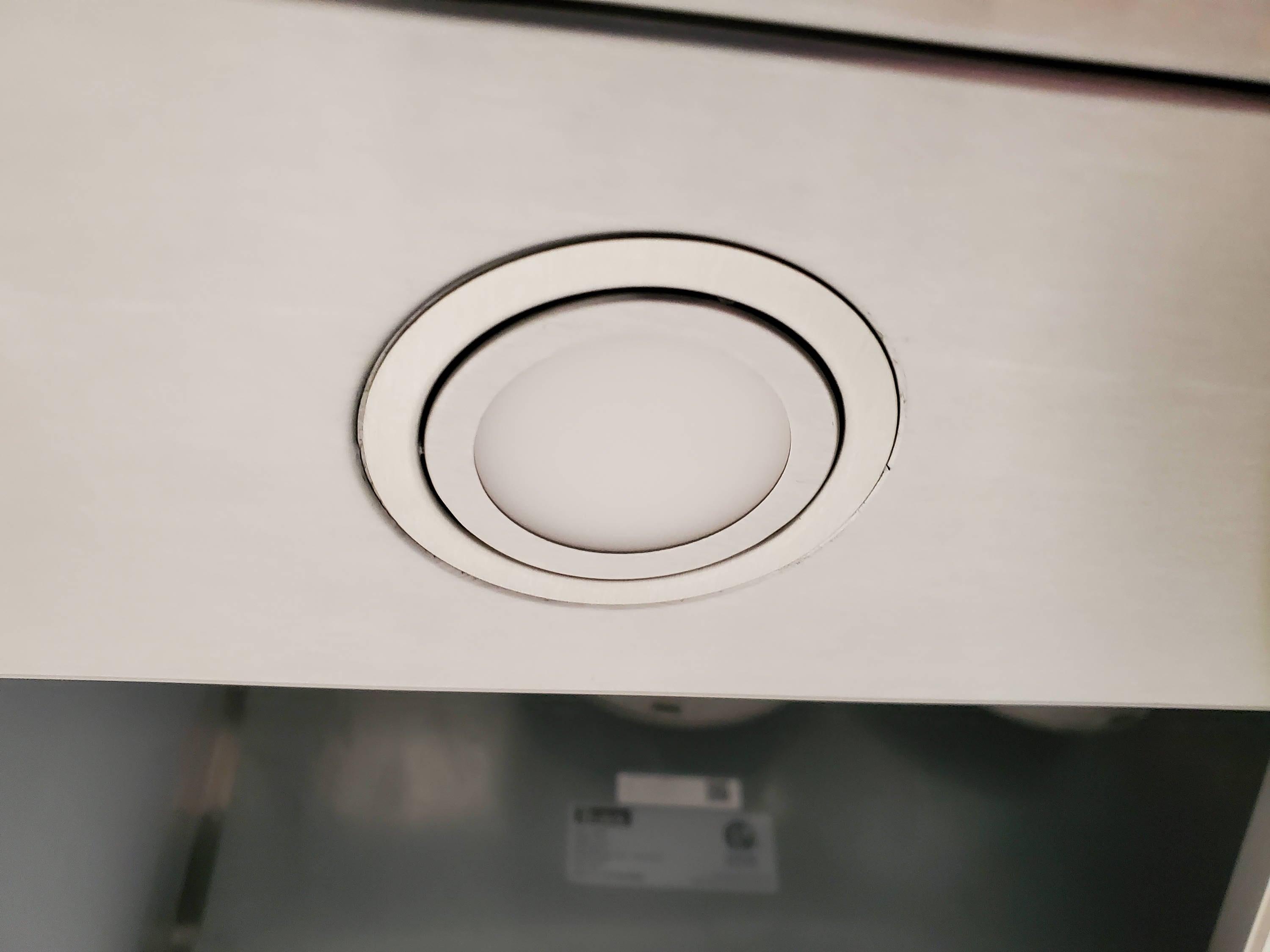 BRAVO KITCHEN 36" Steel 256 CFM Ducted (Vented) Under Cabinet Range Hood with Baffle Filter