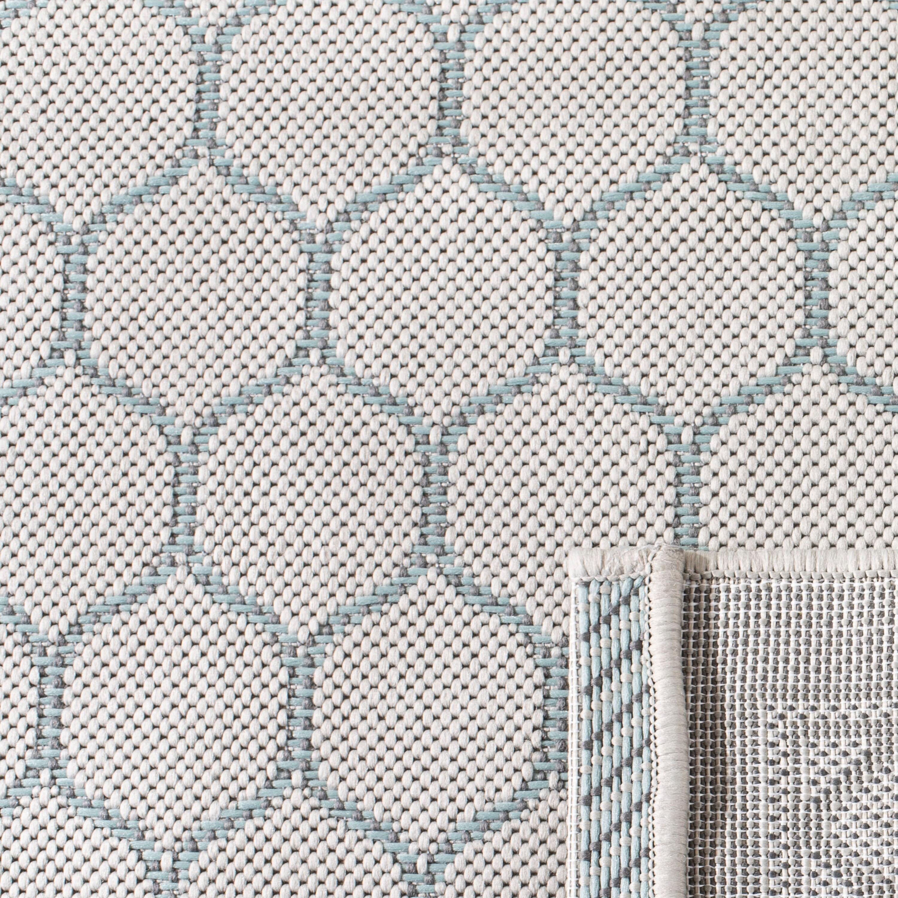 SAFAVIEH Courtyard Noelle Bordered Indoor/Outdoor Area Rug, Light Grey/Anthracite, 5'3" x 7'7"