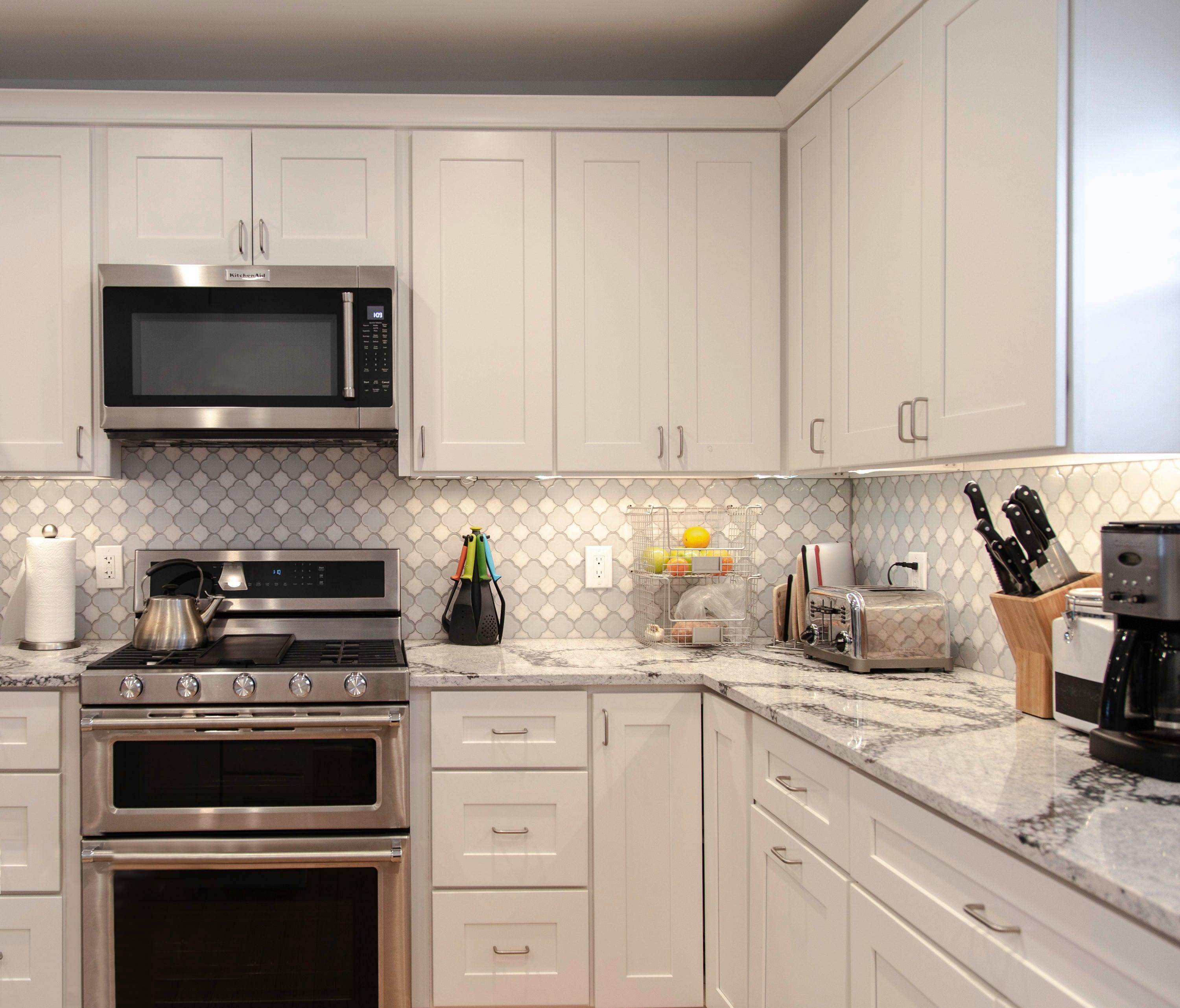 Design House Design House Brookings (Ready-to-Assemble) Shaker Style Wall Kitchen Cabinet
