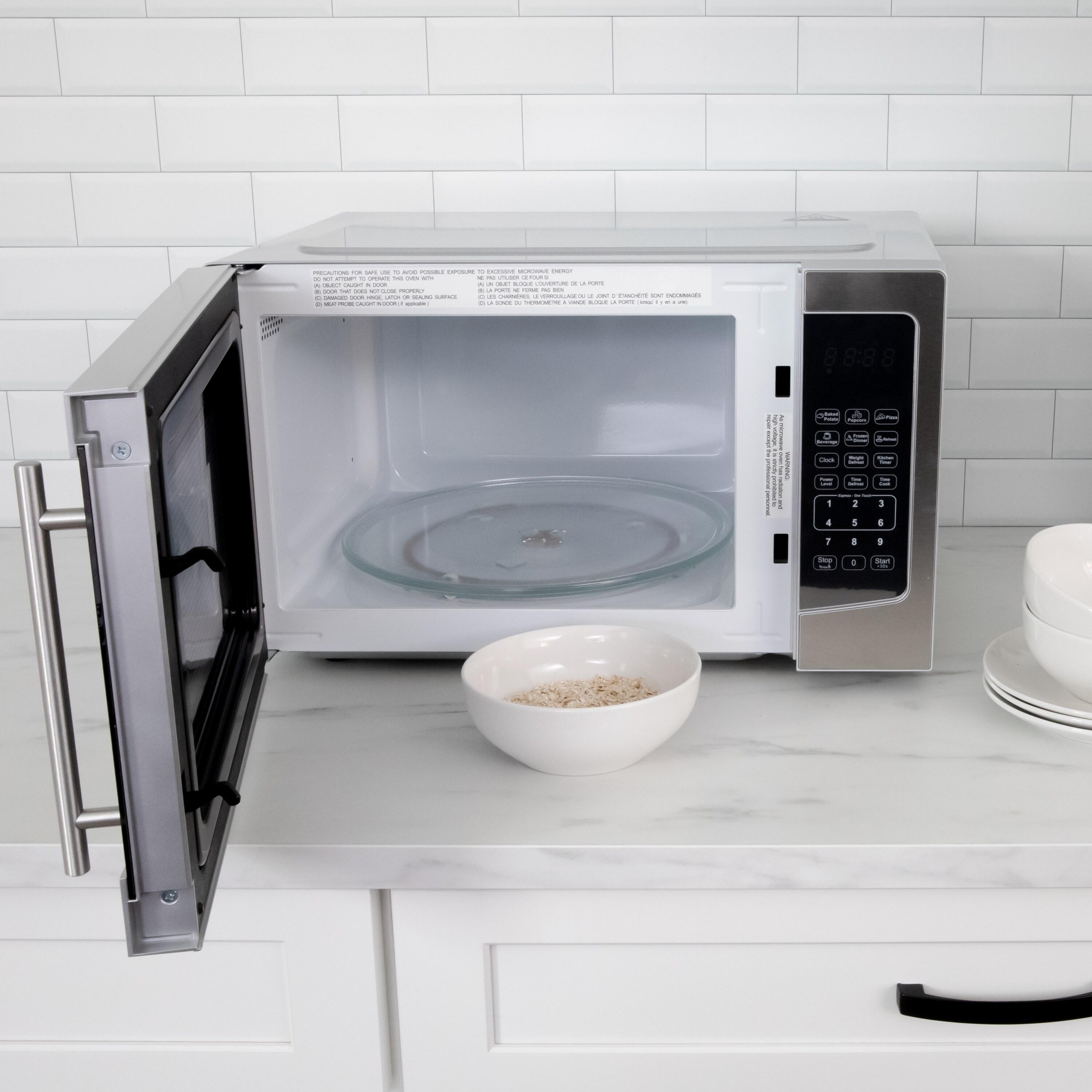 Avanti 1.1 cu. ft. Stainless Steel Microwave Oven, 1,000 W, Mirror-Finish