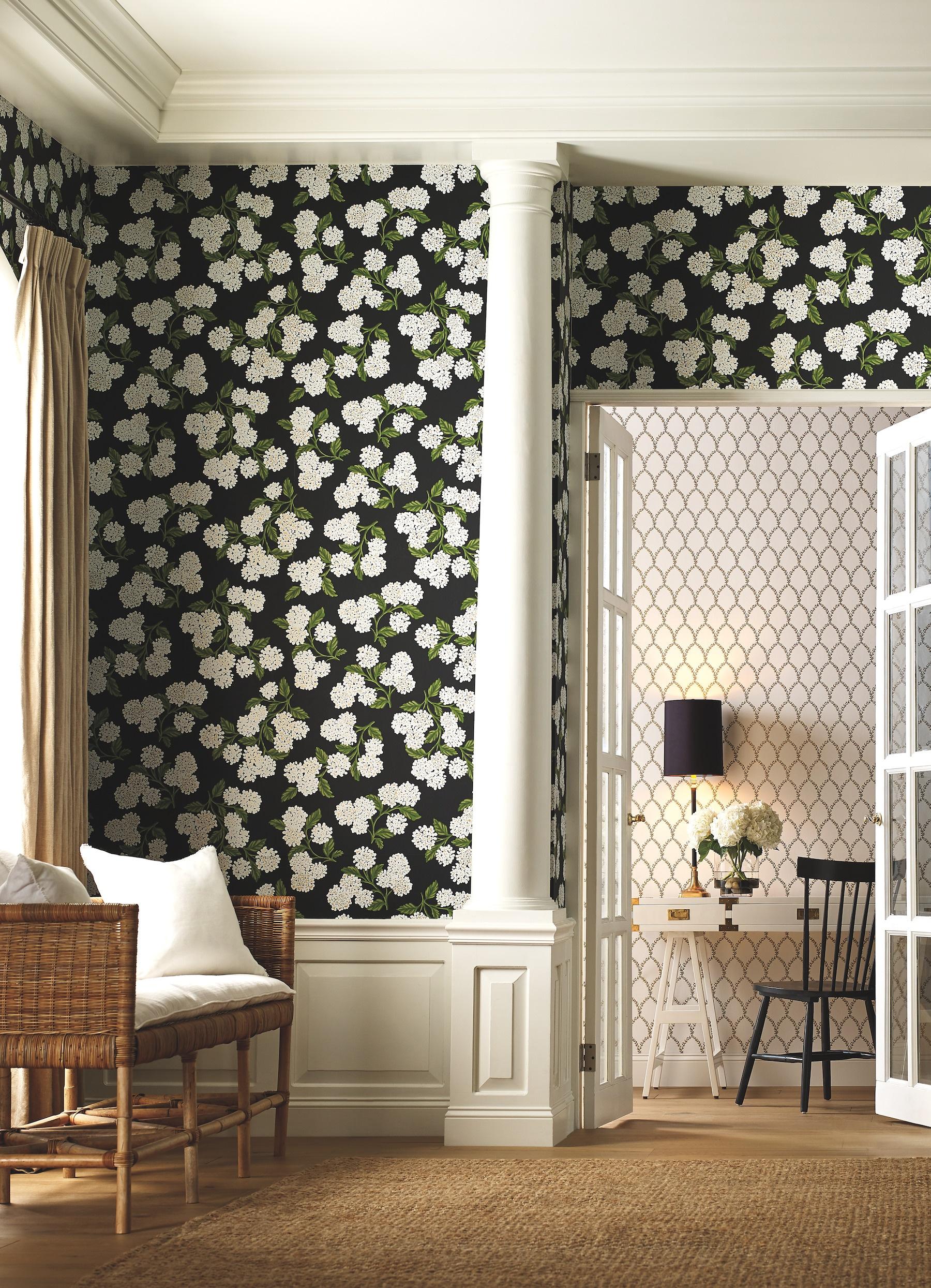 Rifle Paper Co. Hydrangea 27' x 27" Wallpaper