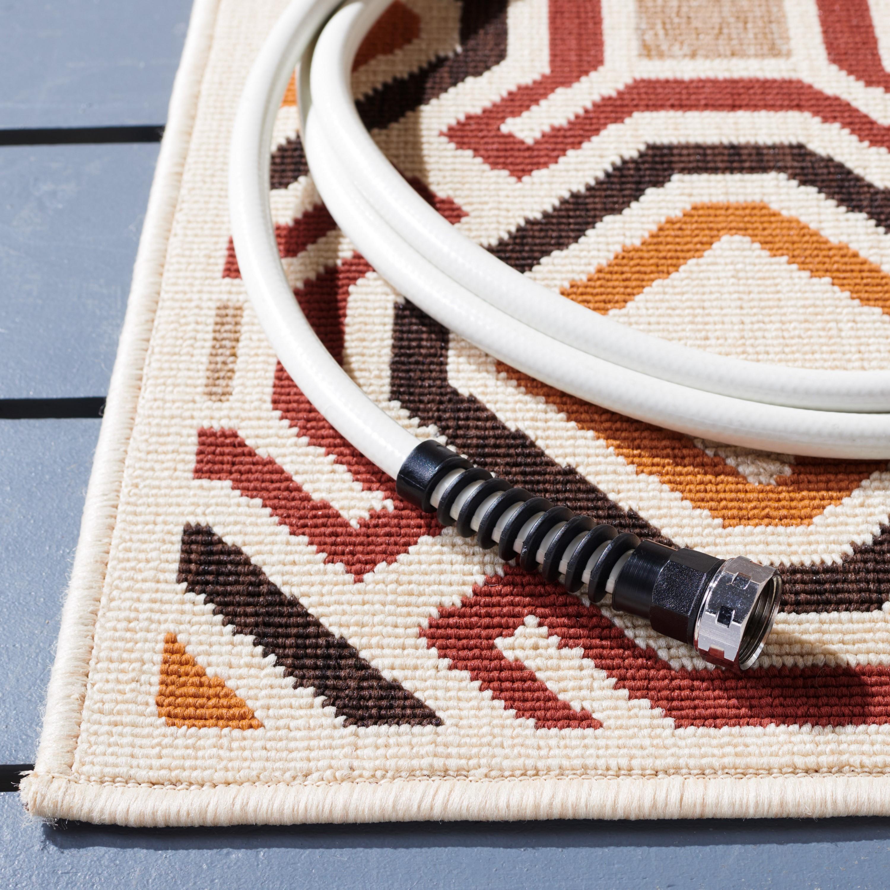 Veranda VER089 Power Loomed Indoor/Outdoor Area Rug - Creme/Red - 4'x5'7" - Safavieh.