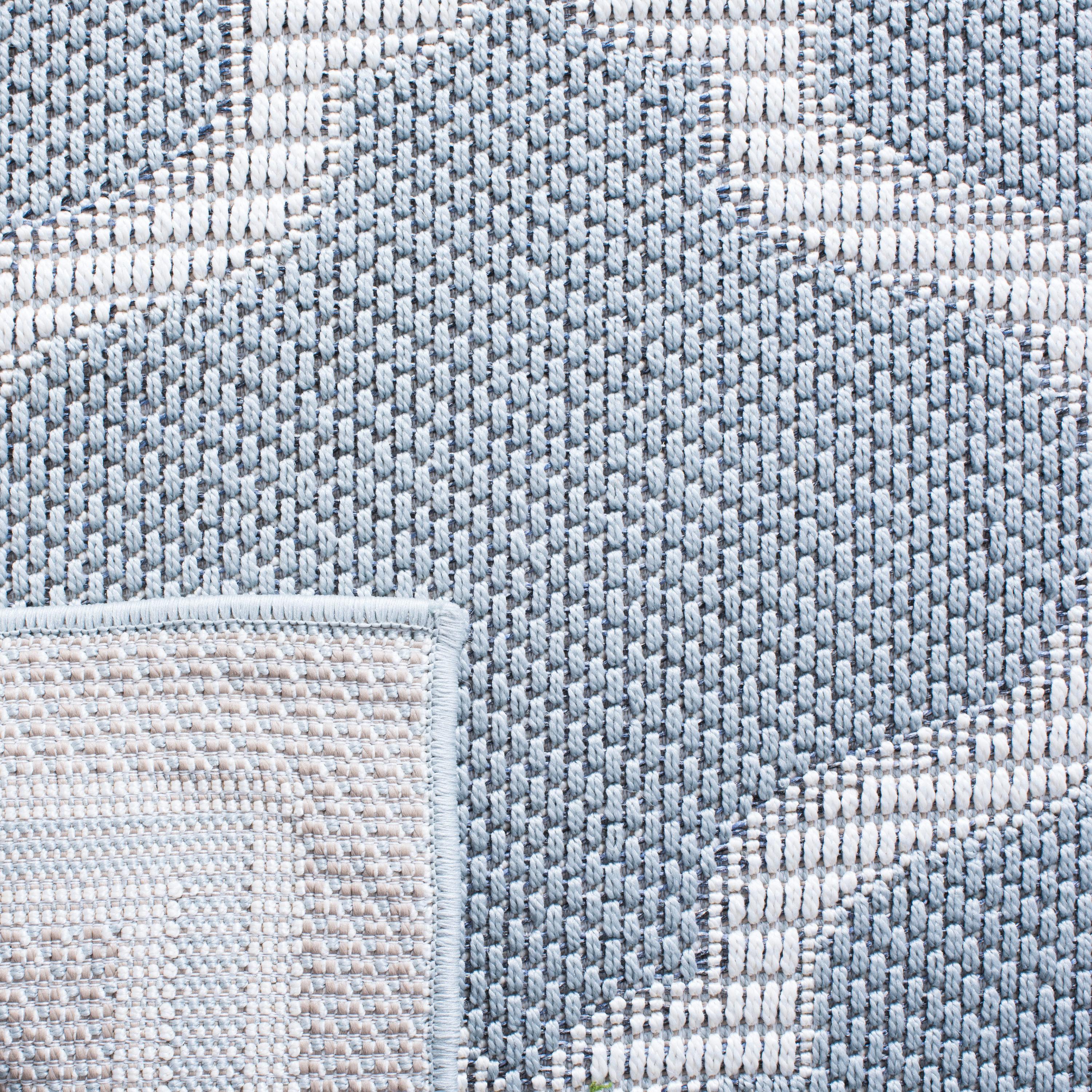 SAFAVIEH Bermuda Corie Geometric Quatrefoil Indoor/Outdoor Area Rug Light Blue/Ivory, 6'7" x 6'7" Square