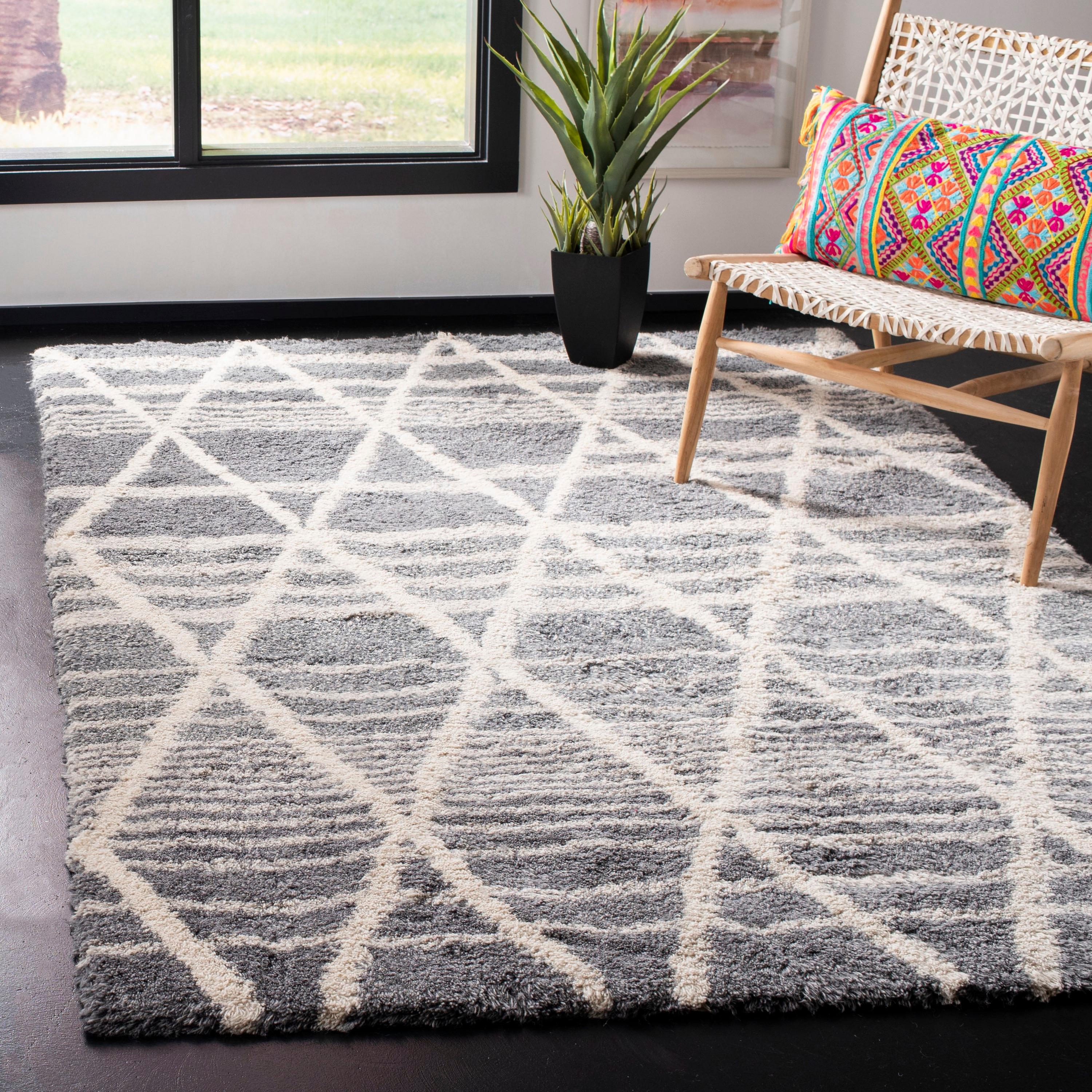 Casablanca CSB176 Hand Woven Area Rug - Grey/Ivory - 4'x6' - Safavieh.