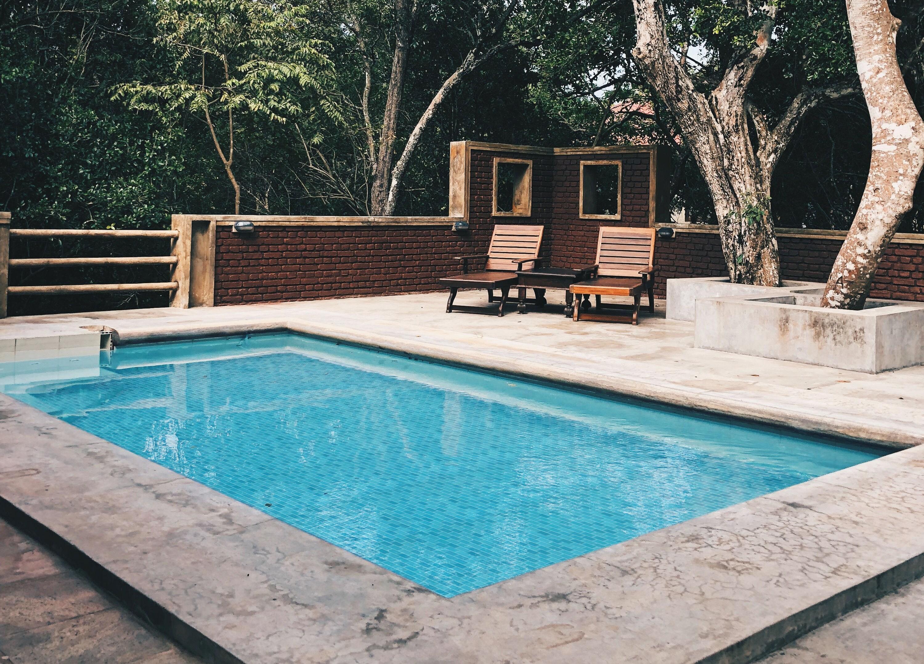 Swimming Pool Series 1" x 2" Straight Edge Glass Mosaic Tile