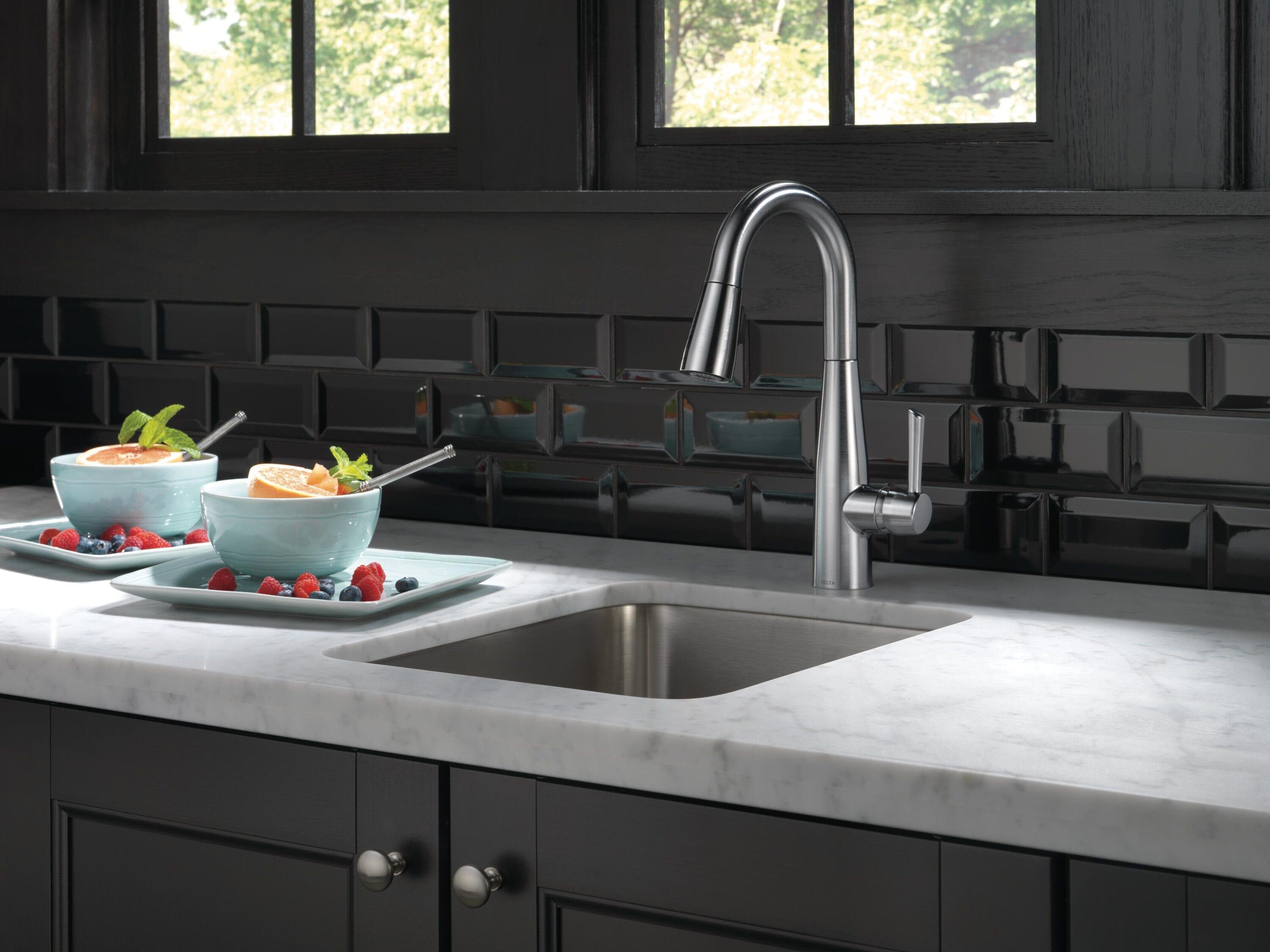 Essa Pull Down Sprayer Bar Faucet, Single Handle Prep Sink Faucet
