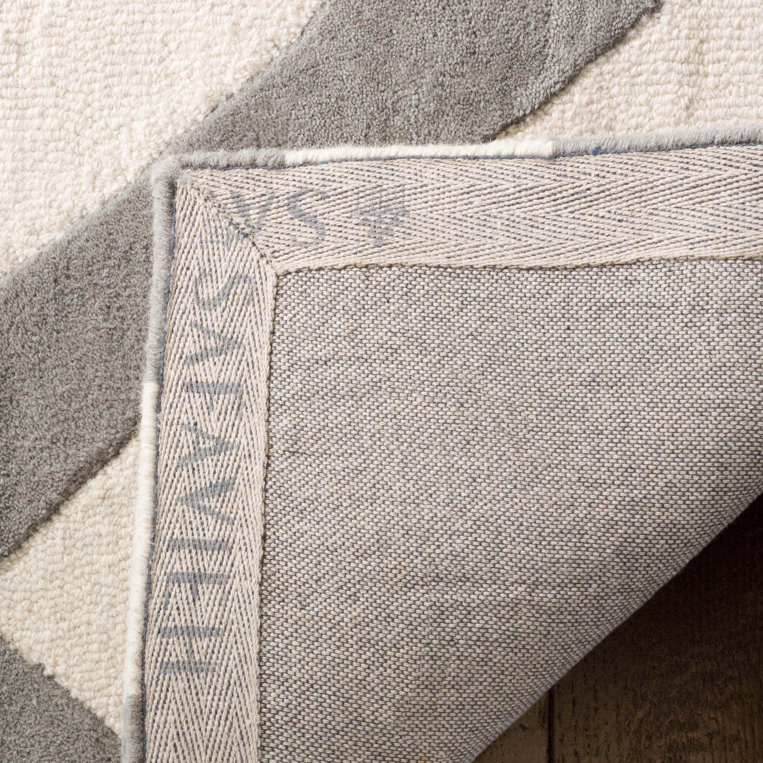 SAFAVIEH Kids Basic Chevron Wool Area Rug, Grey/Ivory, 3' x 5'