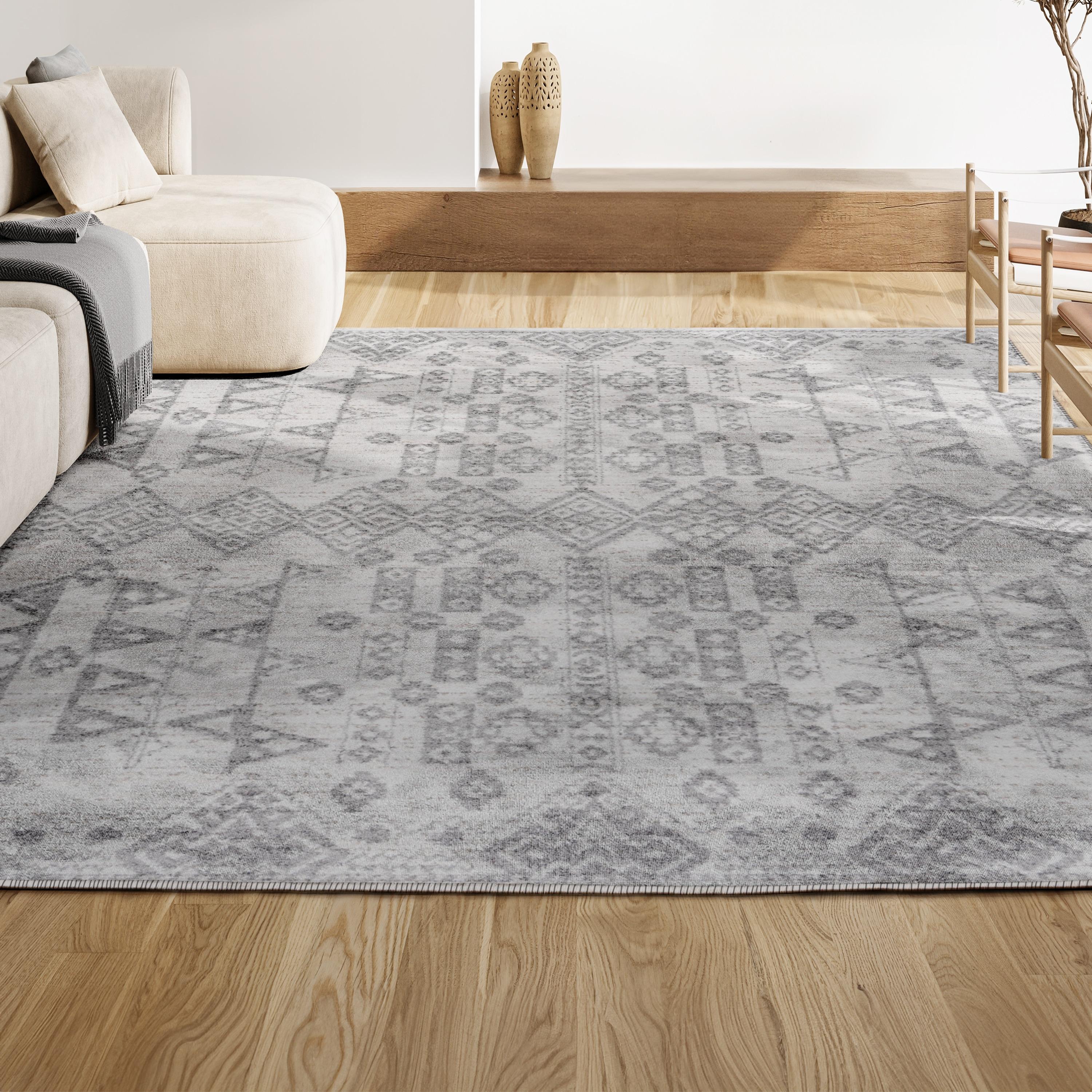 2'x10' Idris Diamond Geometric Runner Rug, Gray - JONATHAN Y
