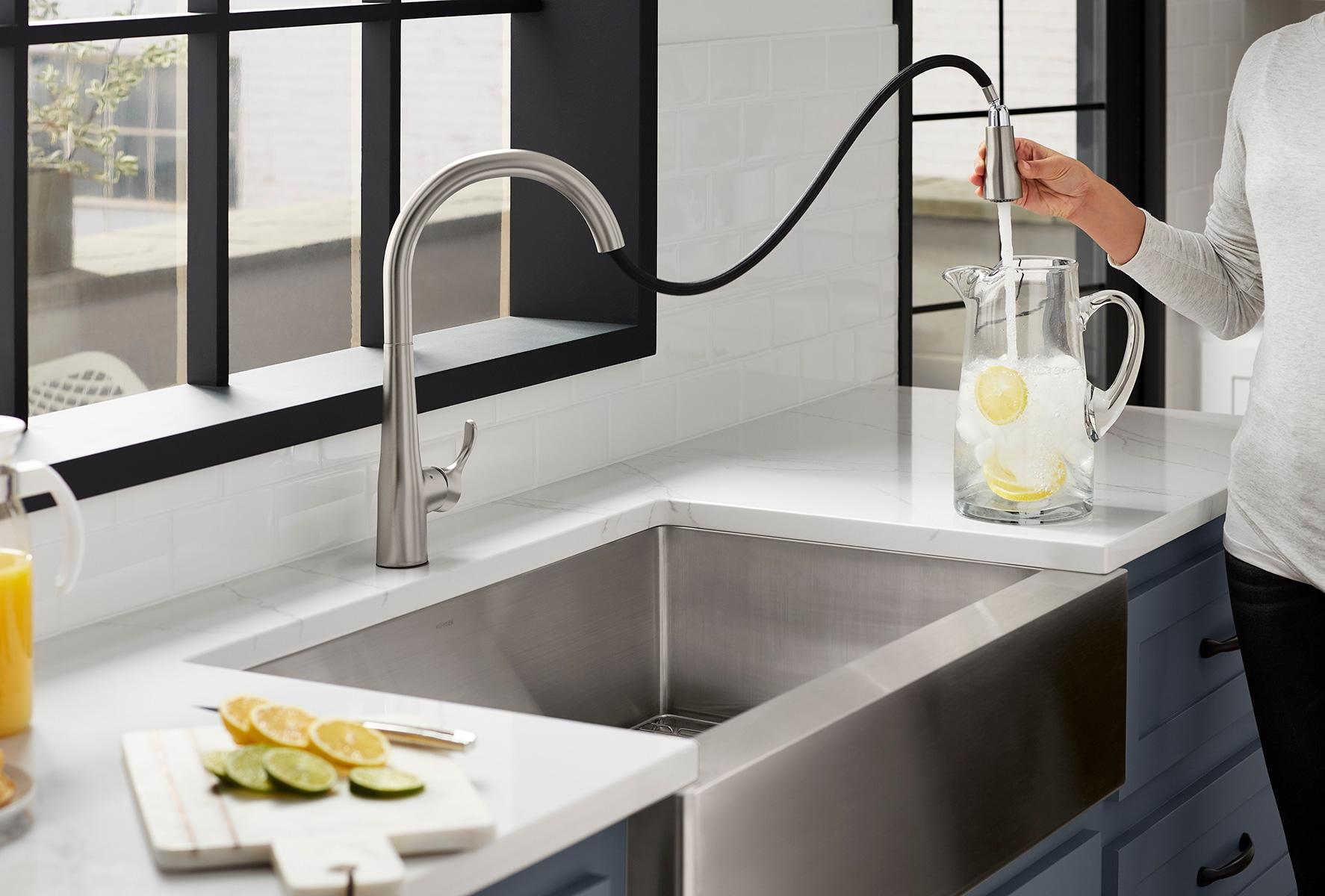 Simplice Touchless Pull-Down Kitchen Sink Faucet with Three-Function Sprayhead