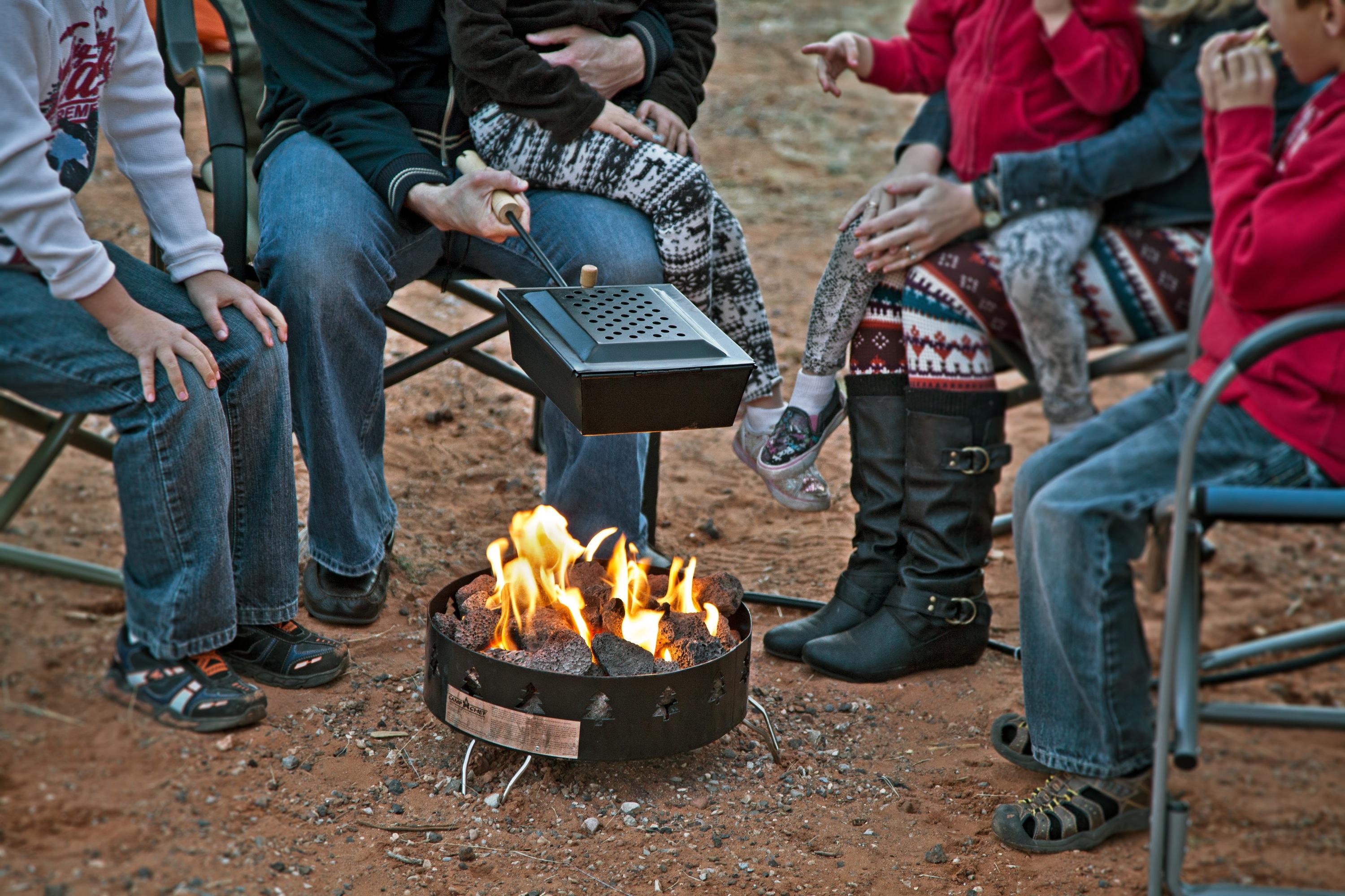 Portable Black Cast Iron Campfire Popcorn Popper with Wooden Handle
