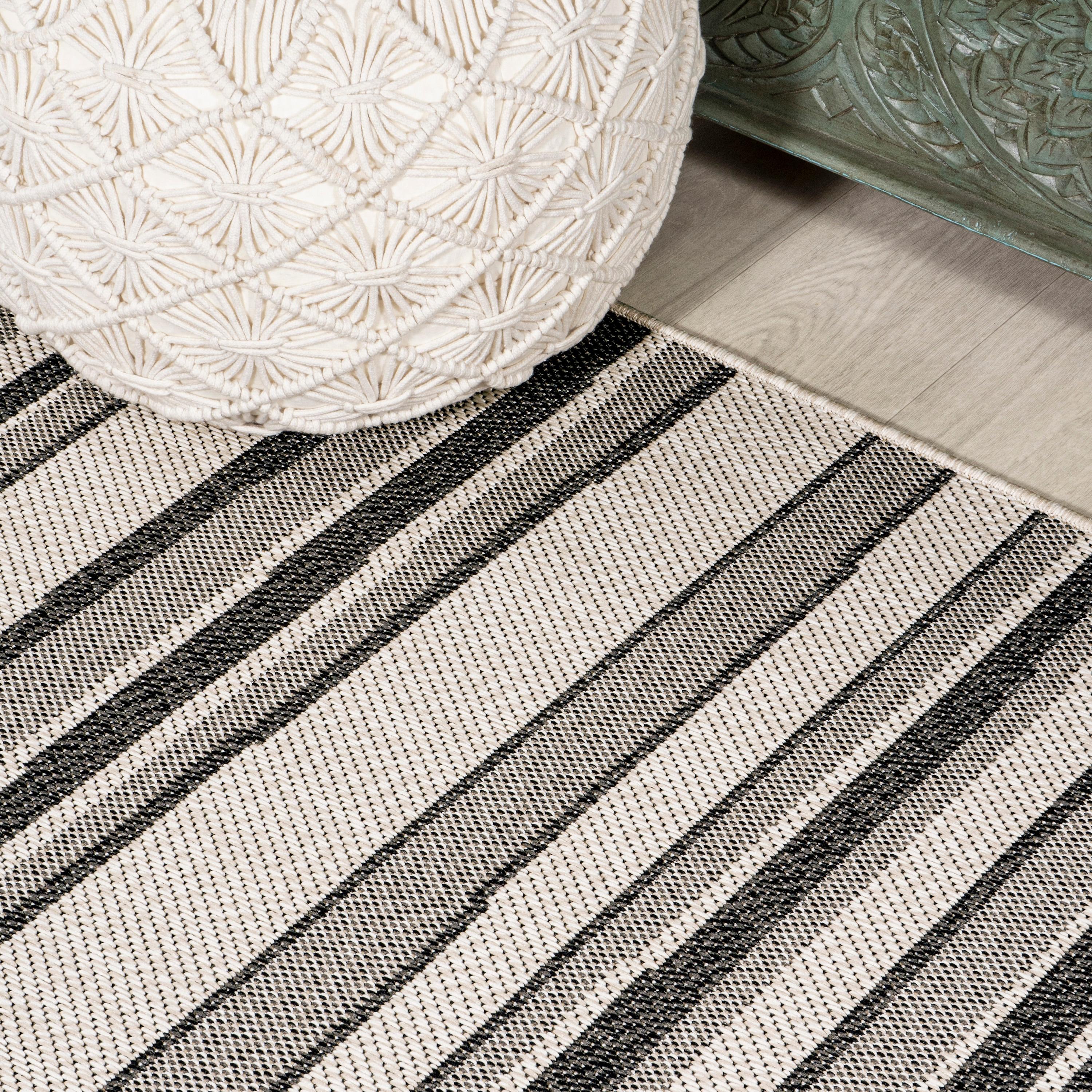 5' x 8' Castara Wavy Stripe Modern Indoor/Outdoor Area Rug, Cream/Dark Gray - JONATHAN Y