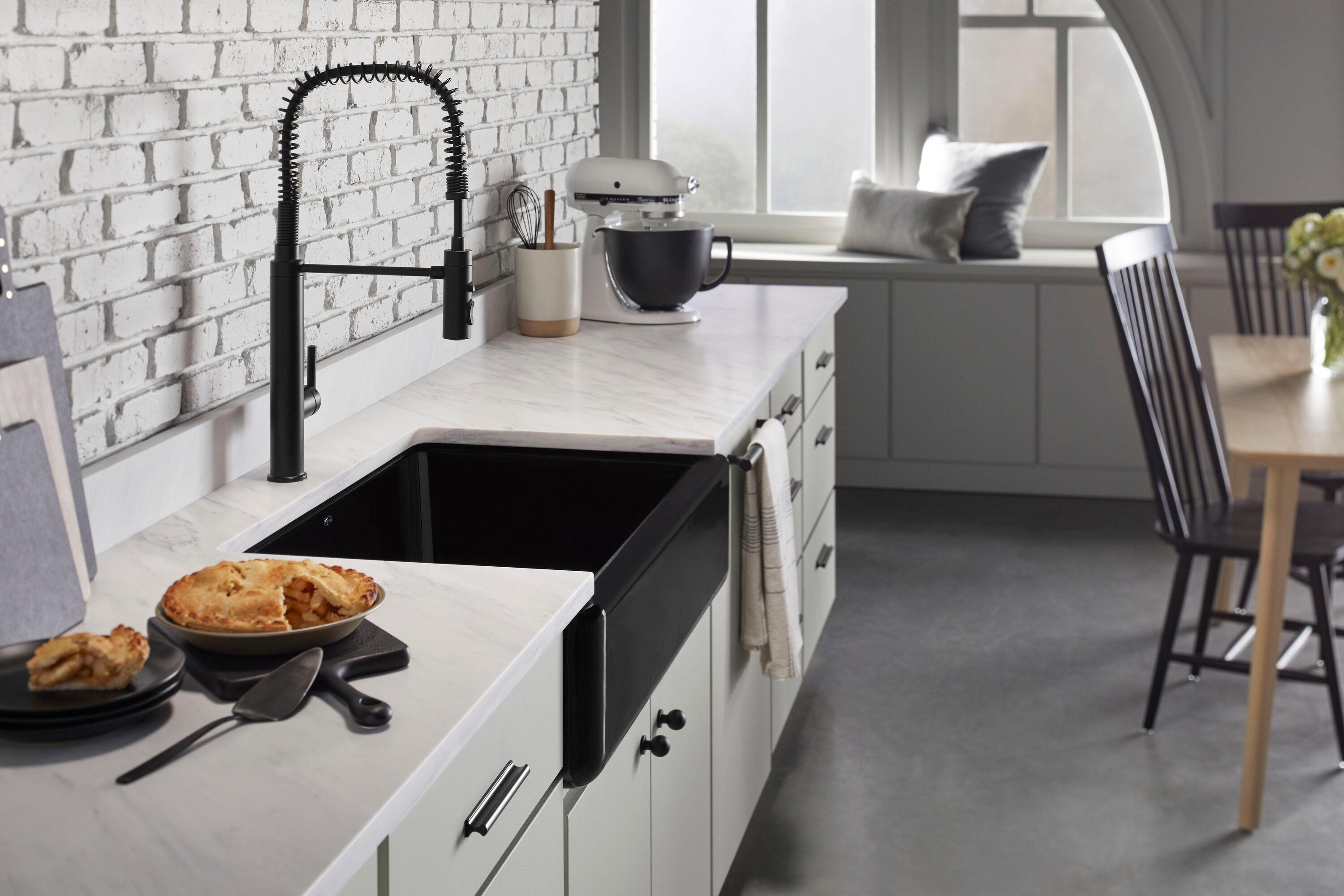 Whitehaven® Self-Trimming 36" L x 22" W Farmhouse Kitchen Sink