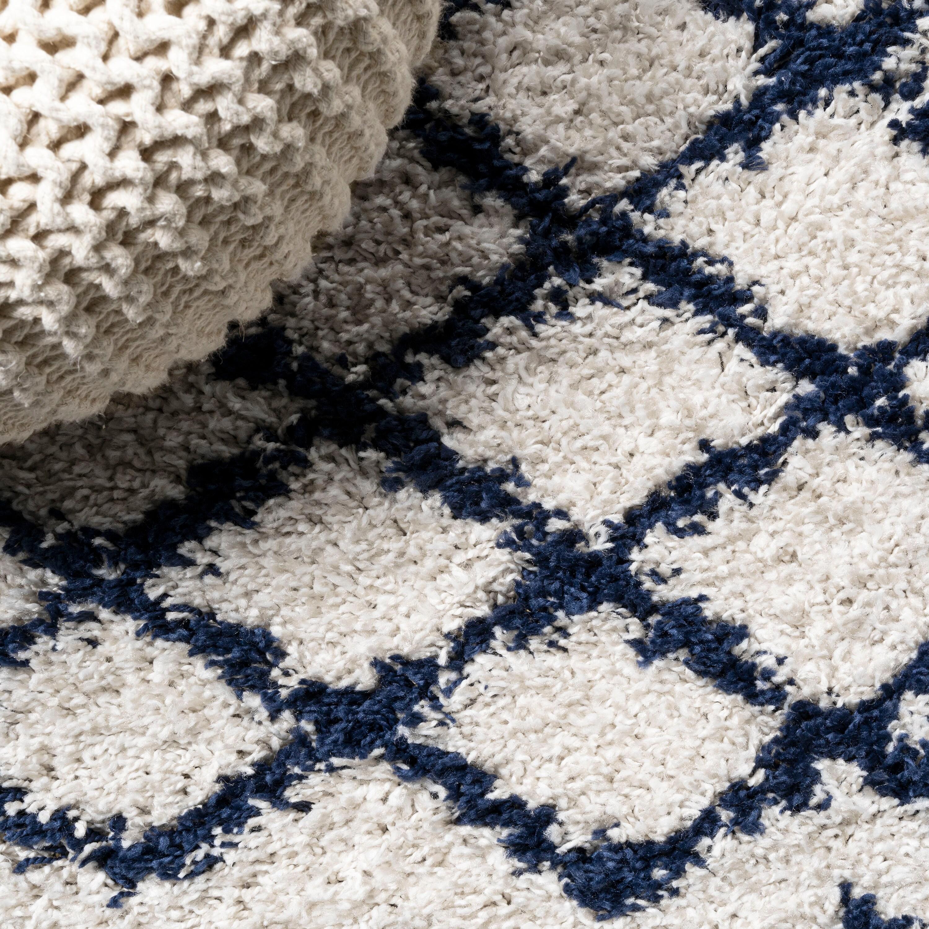 4'x6' Sineu Moroccan Diamond Shag Area Rug, Beige/Navy - JONATHAN Y