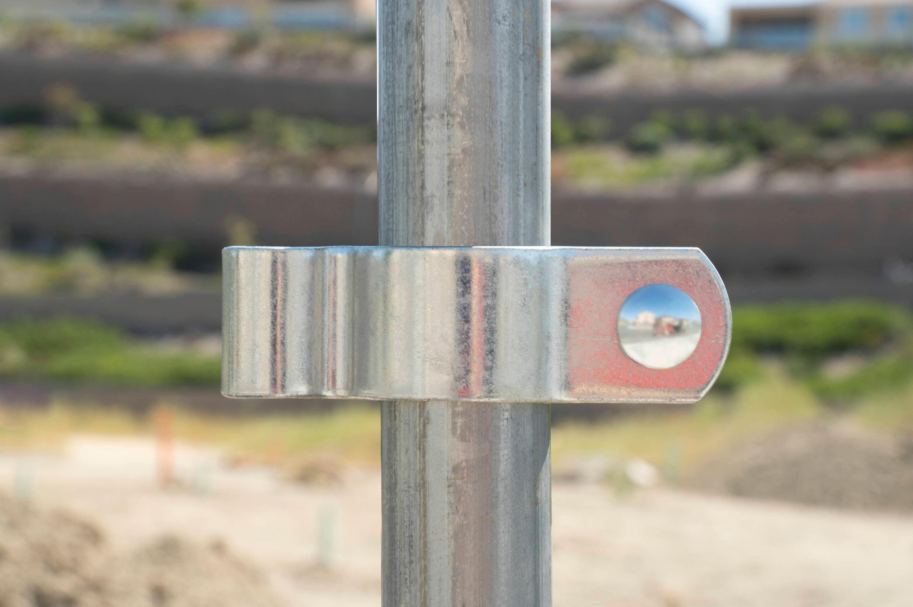 National Hardware - 299BC 2" Pipe Gate Hinge Non-Welded / Assembled - Zinc Plated