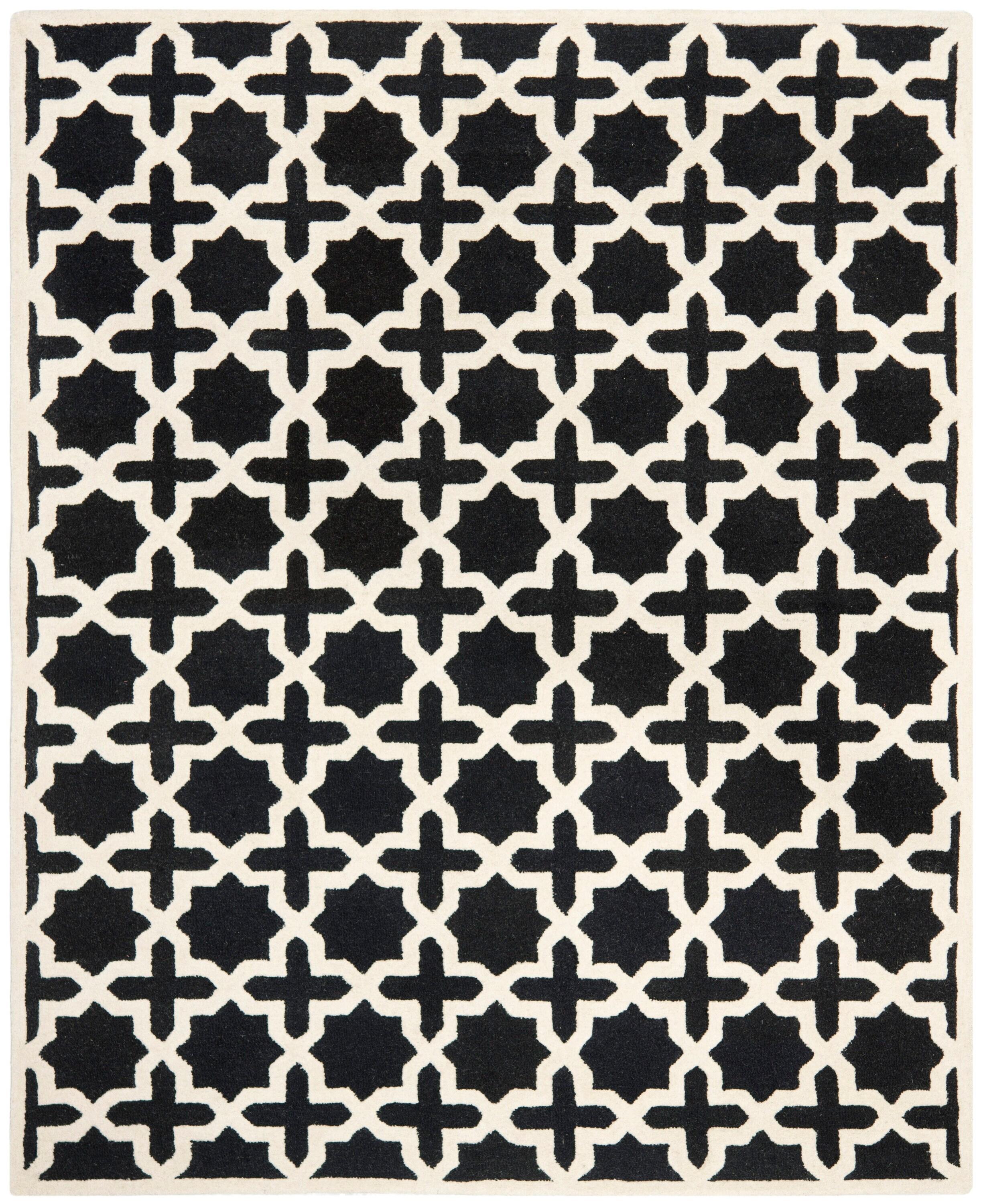 Cambridge CAM125 Tufted Indoor Area Rug - Black/Ivory - 4'x6' - Safavieh