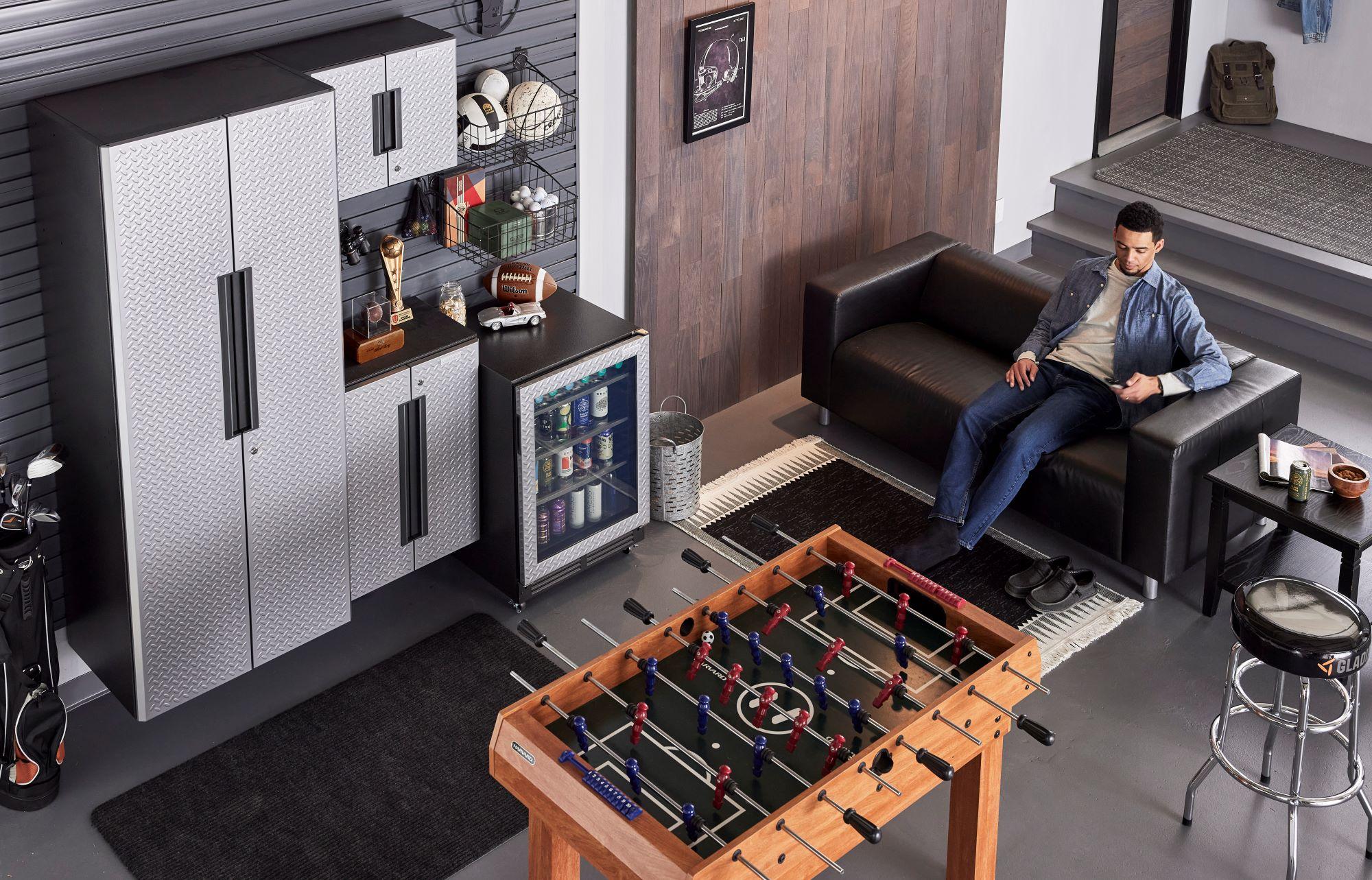 Gladiator® GAAC30STJB Ready-to-assemble Industrial/Shop Stool