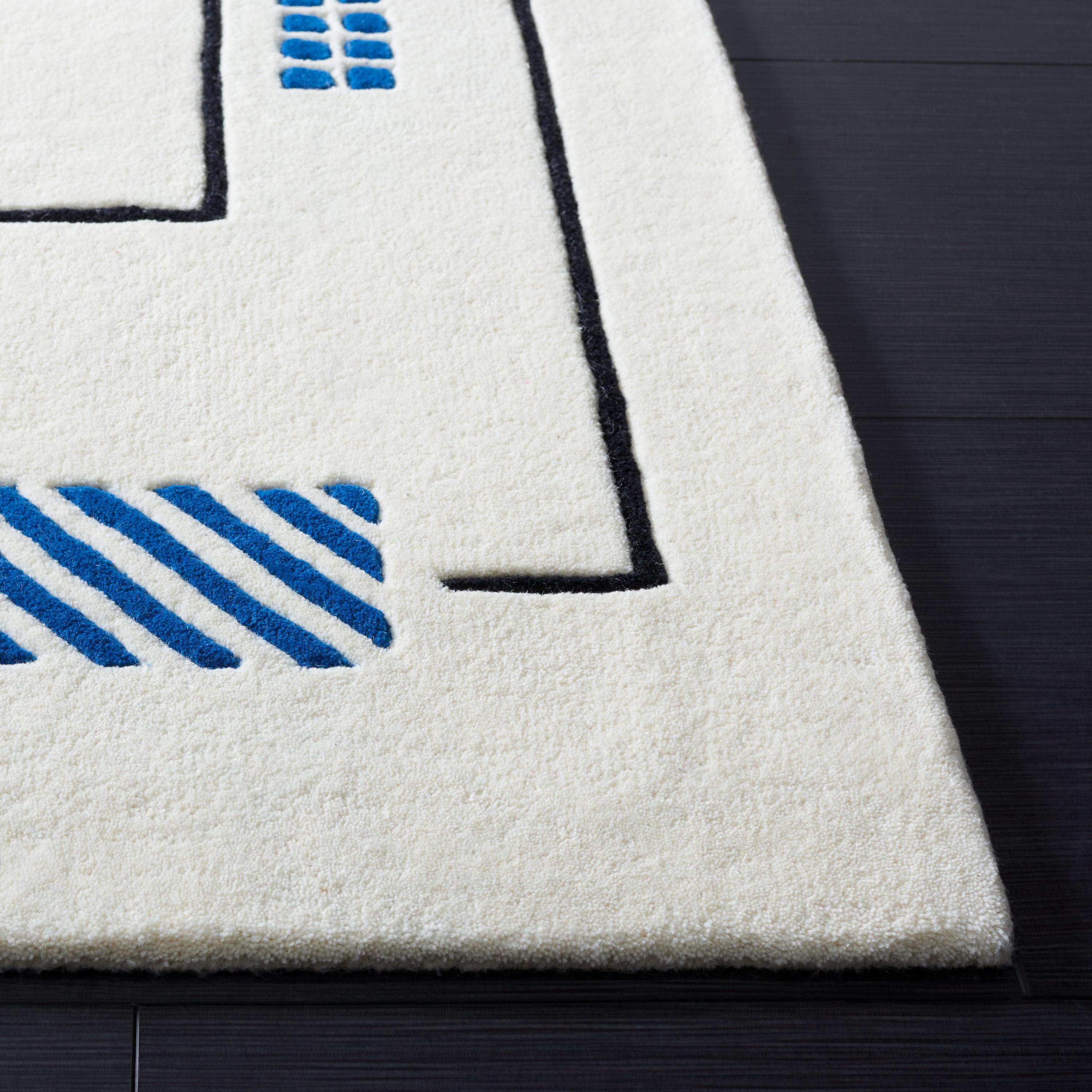 SAFAVIEH Fifth Avenue Cynthia Abstract Area Rug, Ivory/Blue, 6' x 6' Square