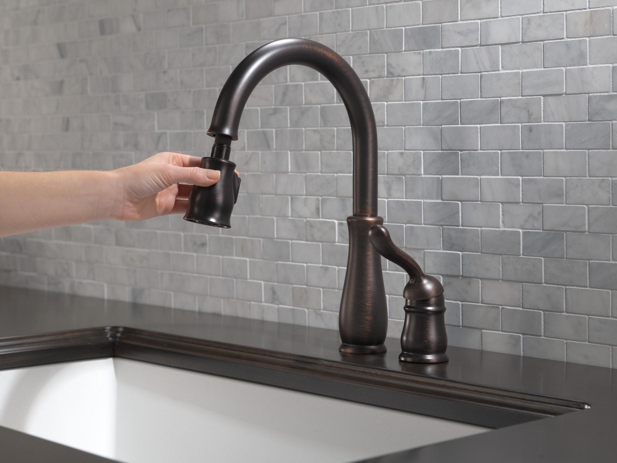 Leland Pull Down Sprayer Kitchen Sink Faucet, Single Handle Kitchen Faucet