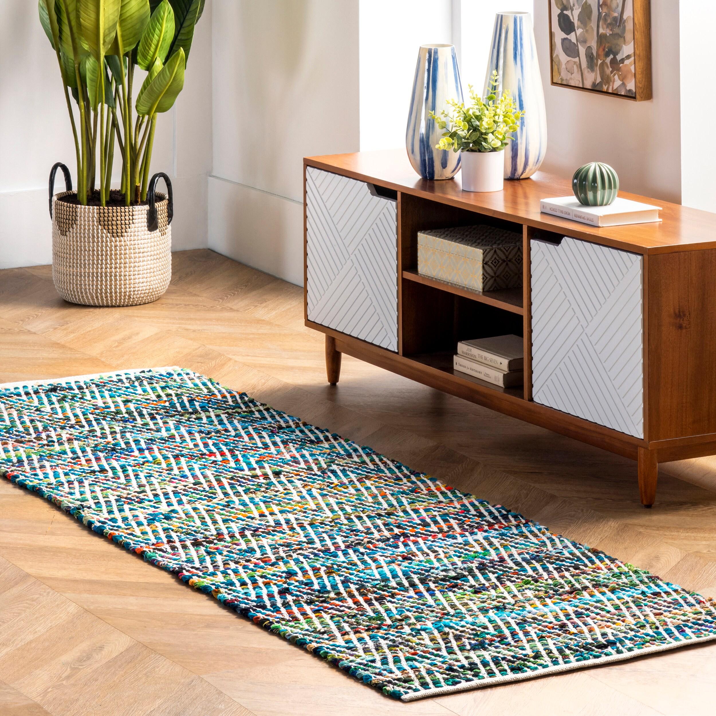 nuLOOM Rochell Handwoven Chevron Runner Rug, 2' 6" x 10', Green