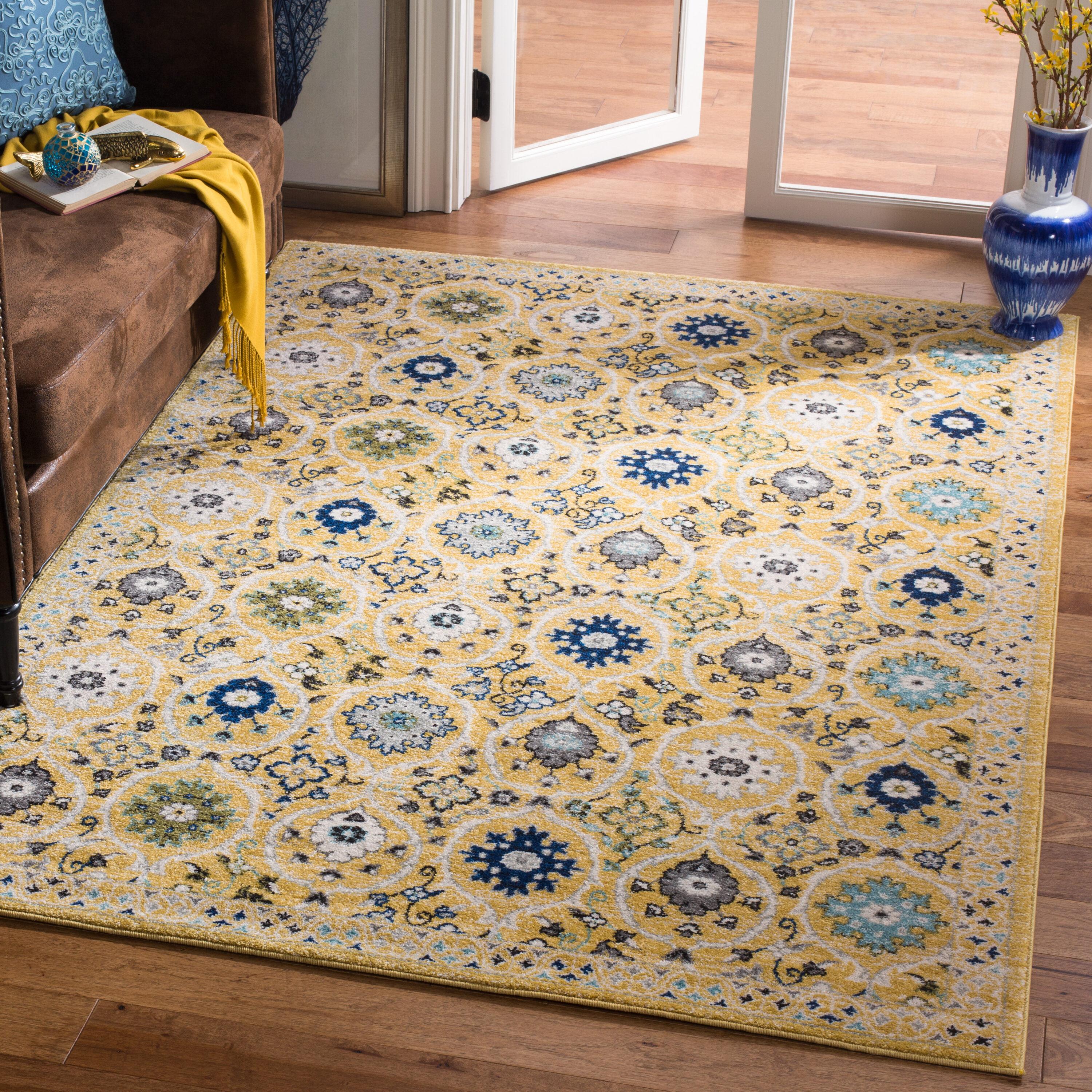 Evoke EVK210 Power Loomed Area Rug - Gold/Ivory - 4'x6' - Safavieh.