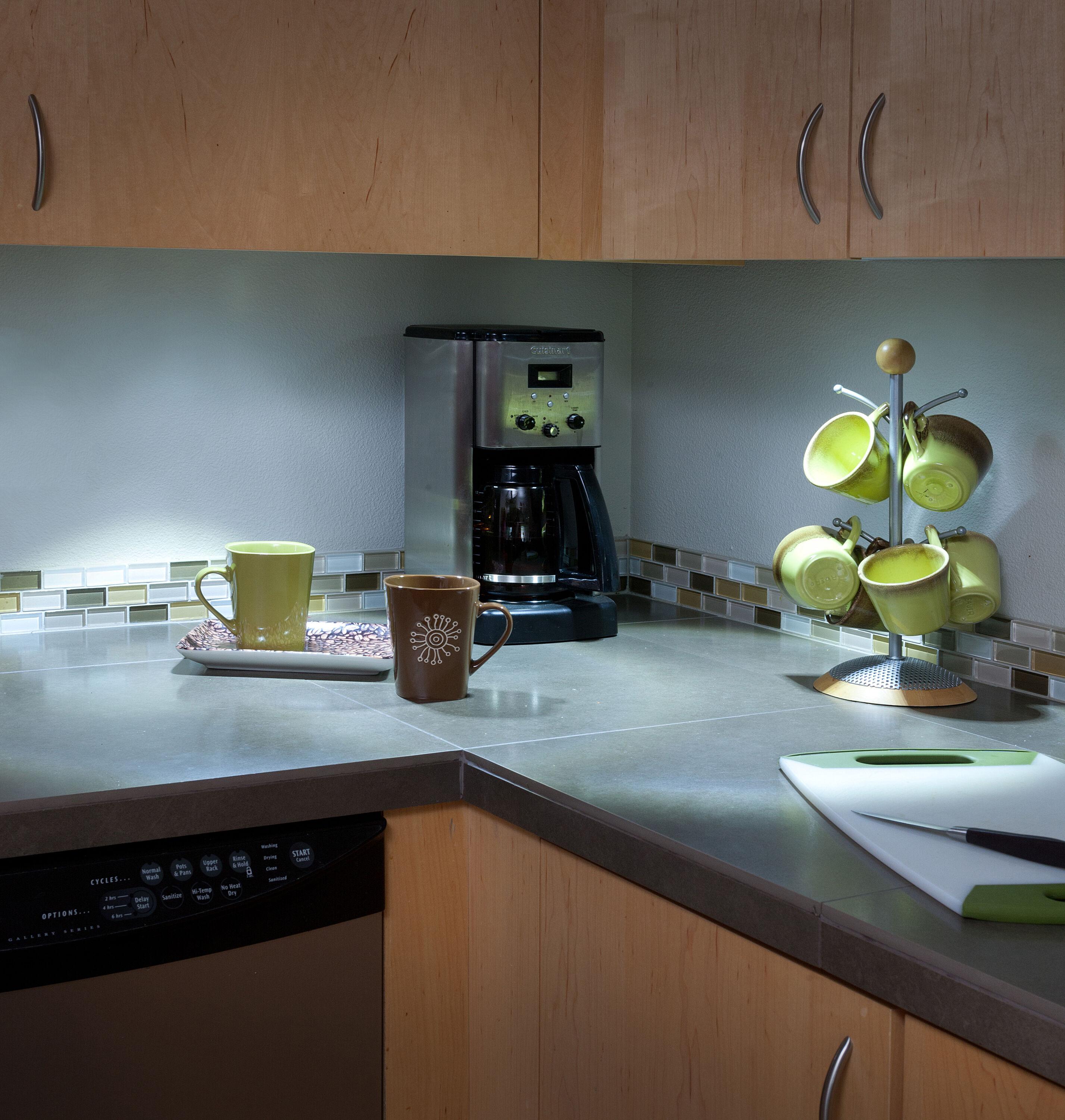 Fulcrum 9 - Light LED Under Cabinet Puck Light