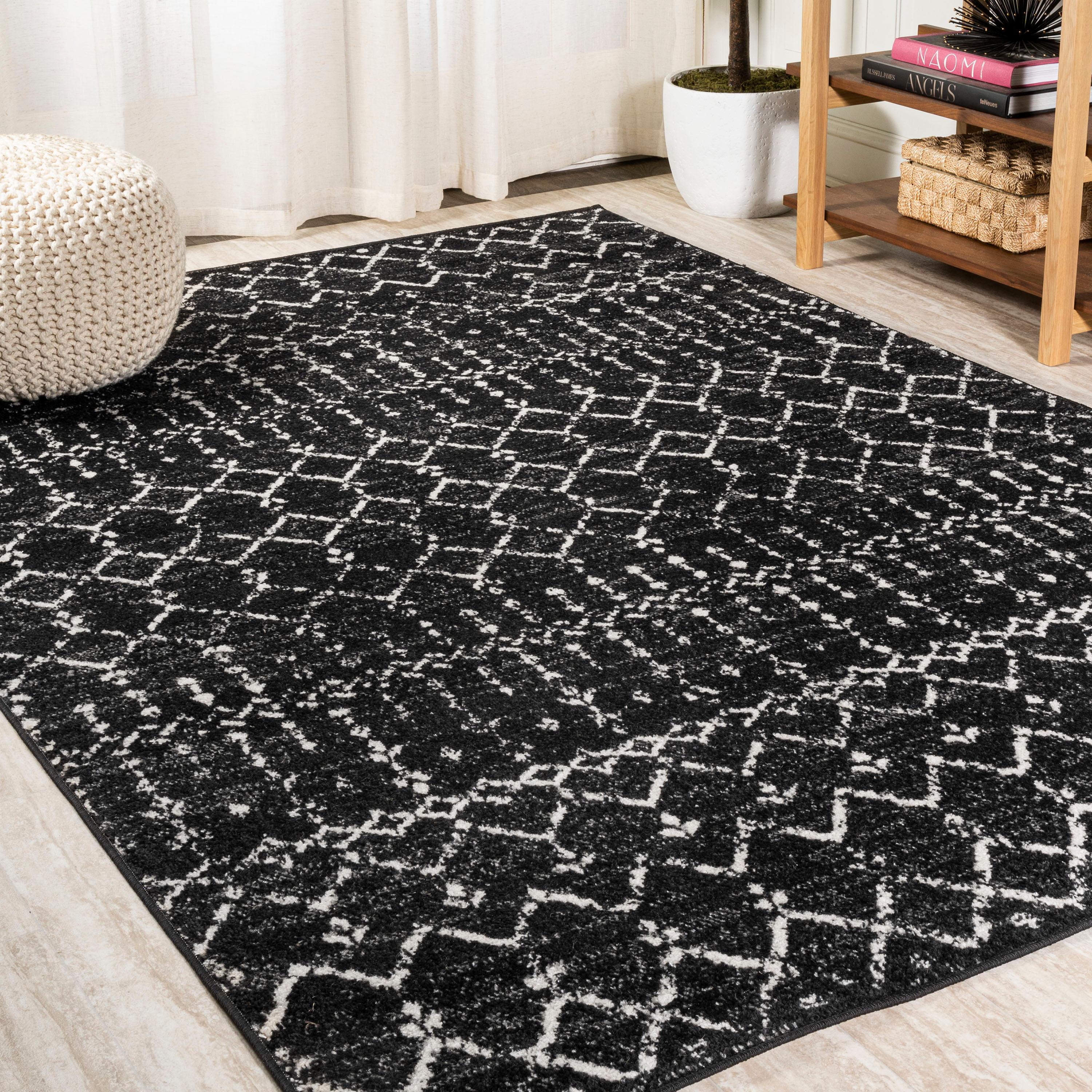 JONATHAN Y Moroccan HYPE Boho Vintage Diamond Black/Ivory 3 ft. x 5 ft. Area Rug