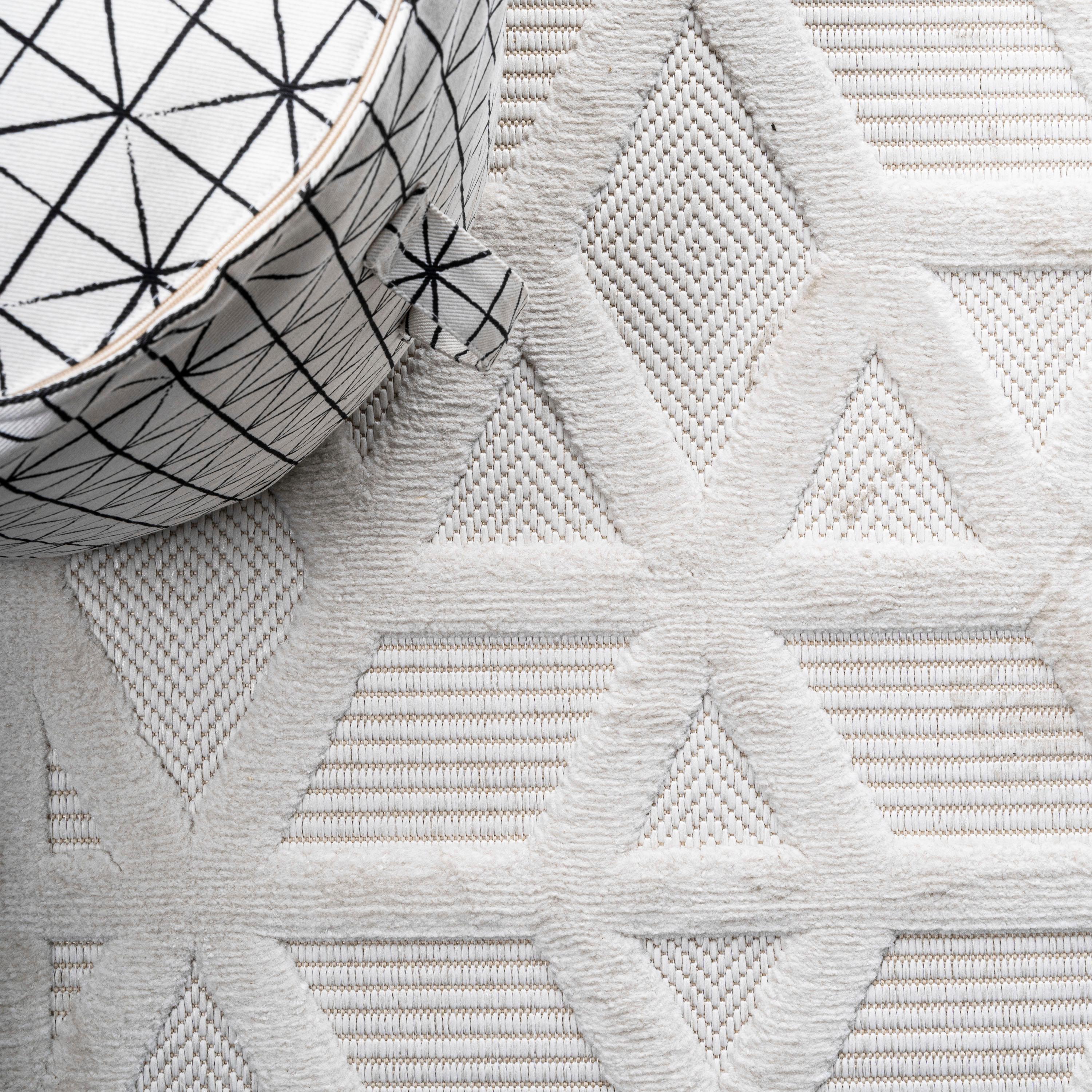 3'x5' Talaia Neutral Geometric Indoor/Outdoor Area Rug, Ivory - JONATHAN Y