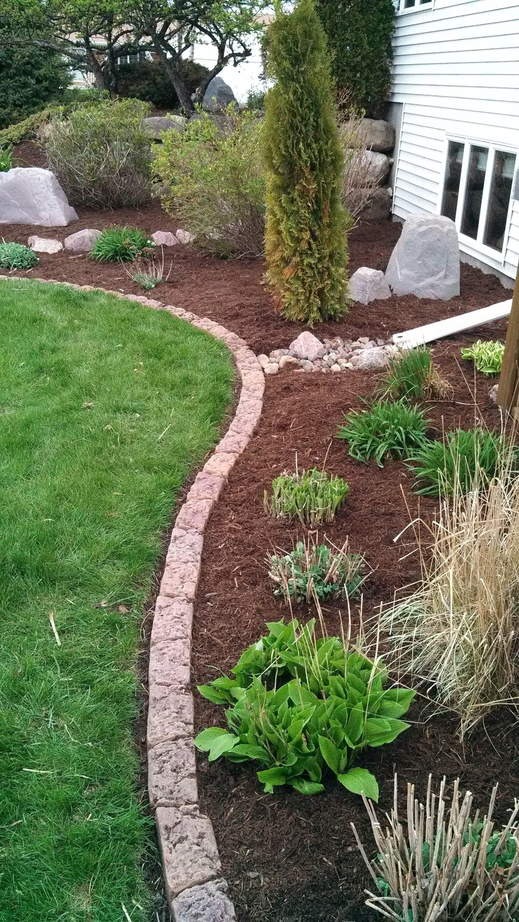 DekoRRa Products 144" L x 5" W x 4" H Lawn Edging Artificial Stone (Set of 16)