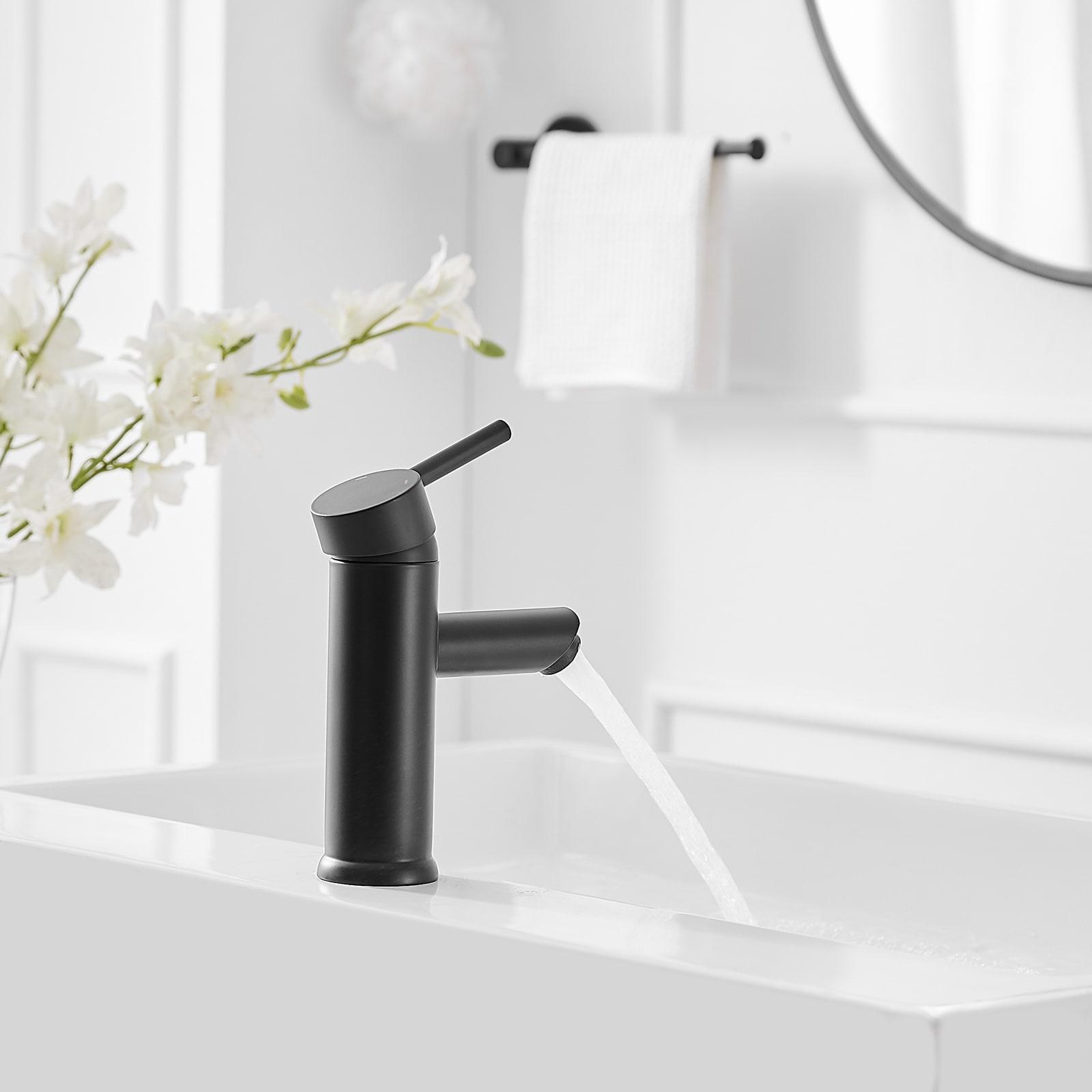 Single-Hole Single-handle Bathroom Faucet with Drain Assembly