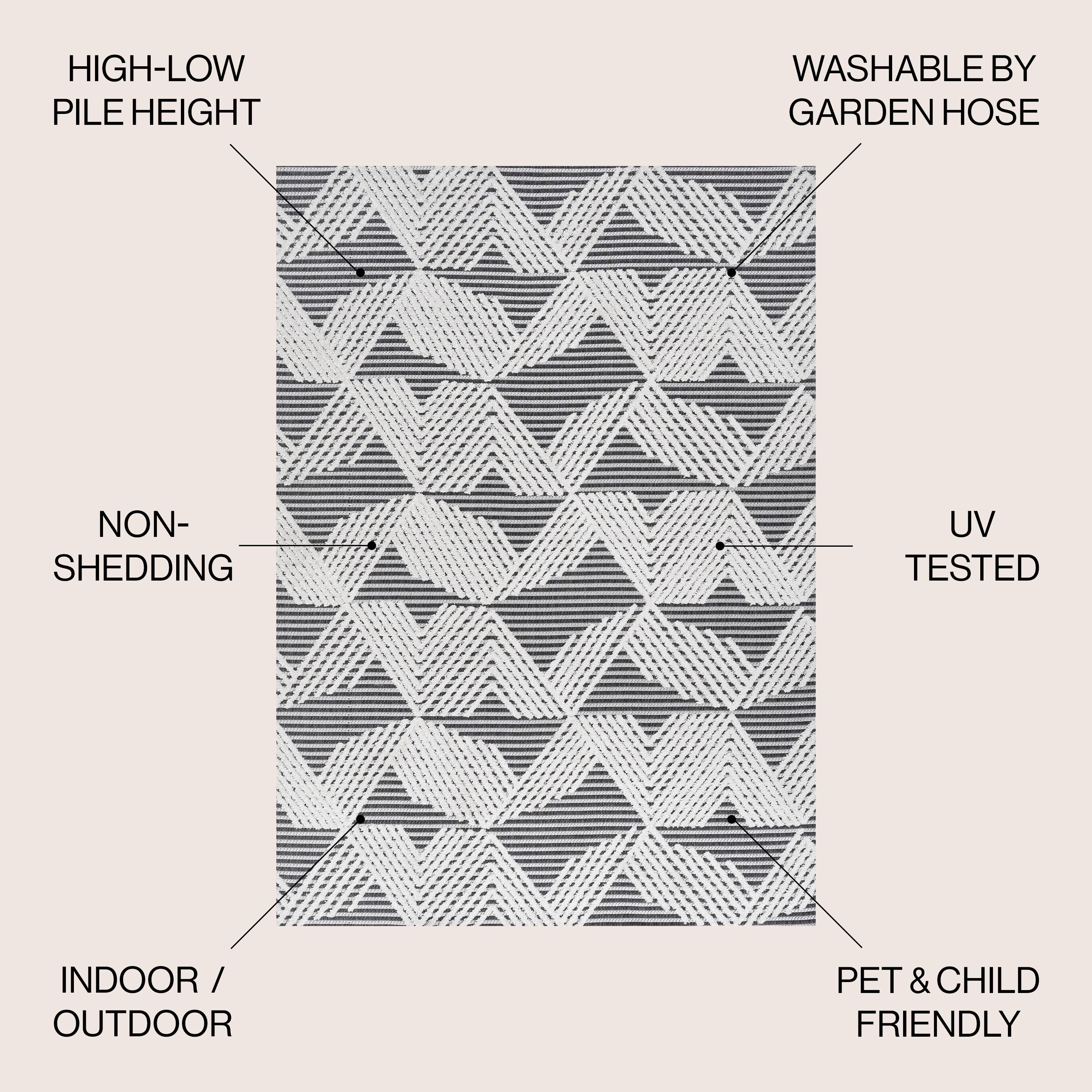 4'x6' Jazz High-Low Pile Art Deco Geometric Indoor/Outdoor Area Rug, Black/Ivory - JONATHAN Y