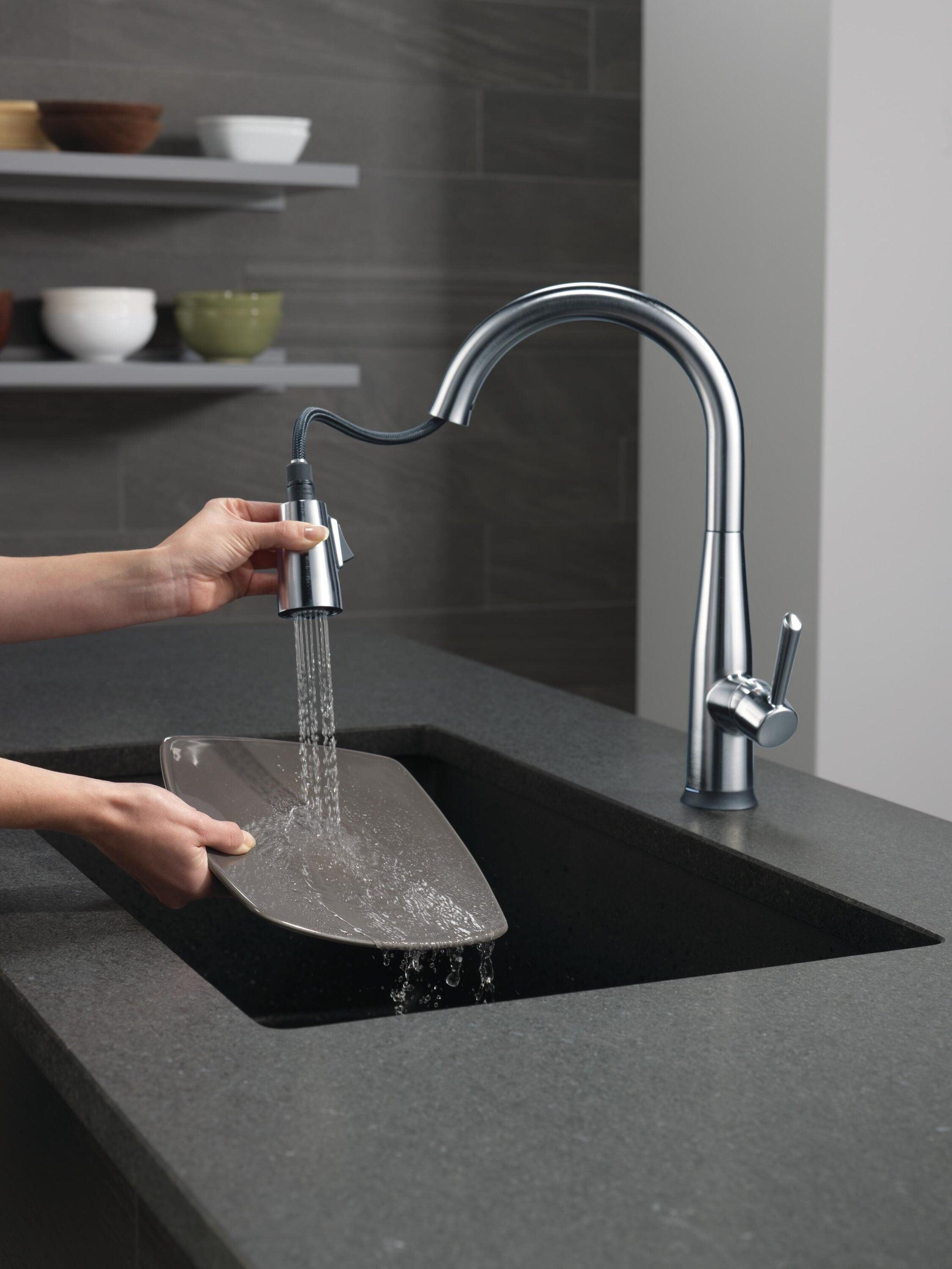 Essa Pull Down Single Handle Kitchen Faucet with MagnaTite Docking and Touch2O Technology