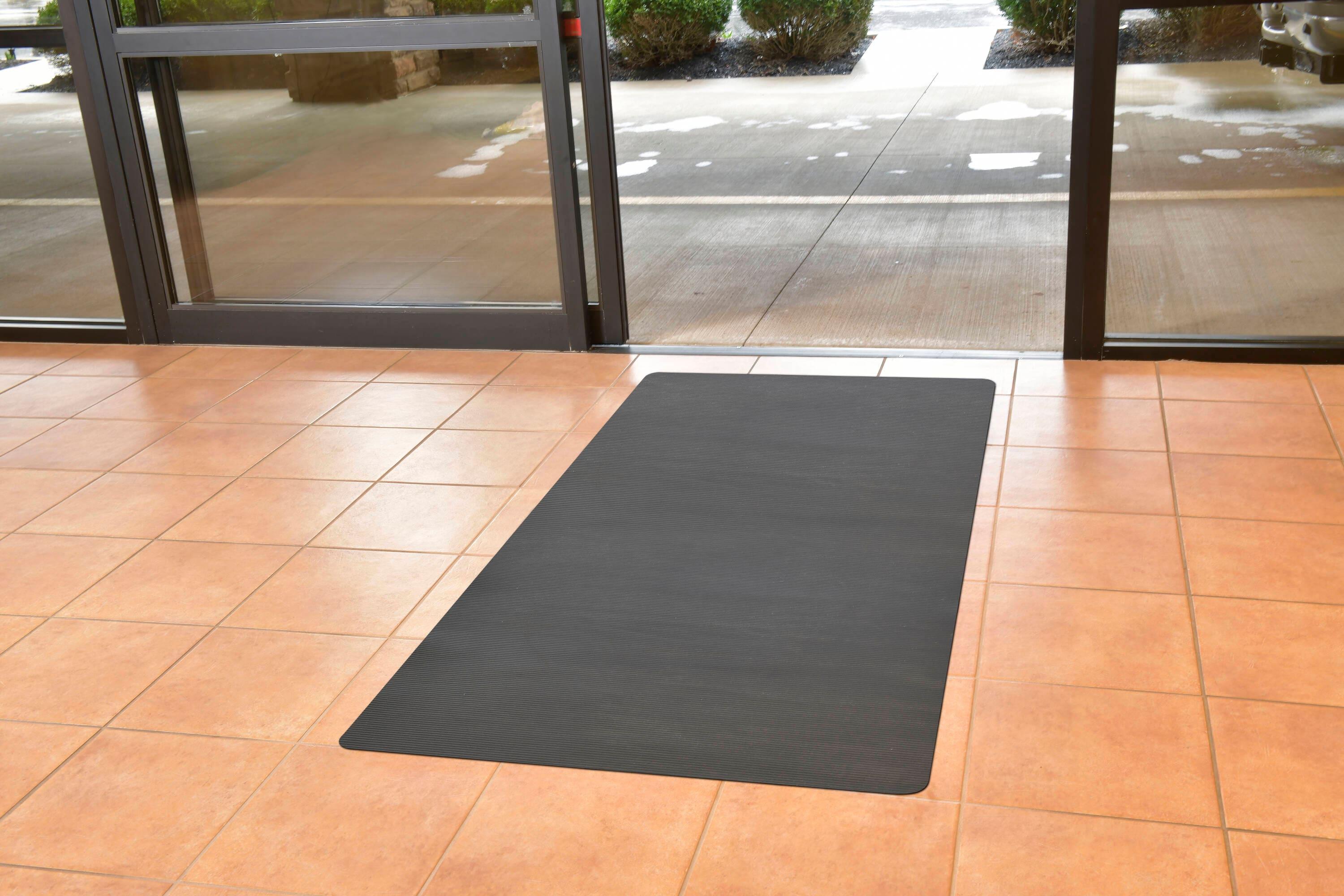 Indoor/Outdoor Rubber Scraper Mat, 36 in. x 6﻿ ft., Black