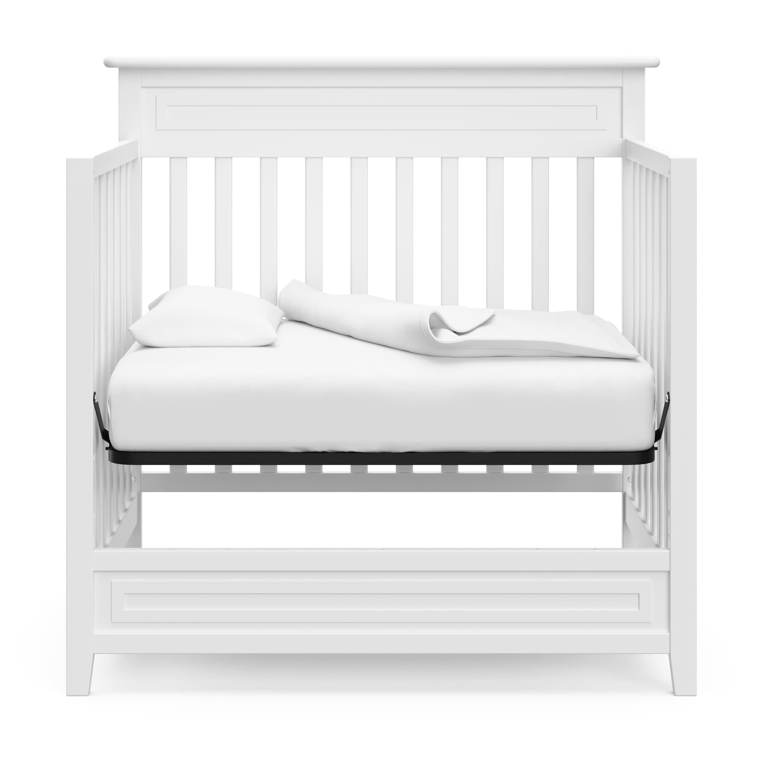 Petal 4-in-1 Mini Convertible Crib with Mattress