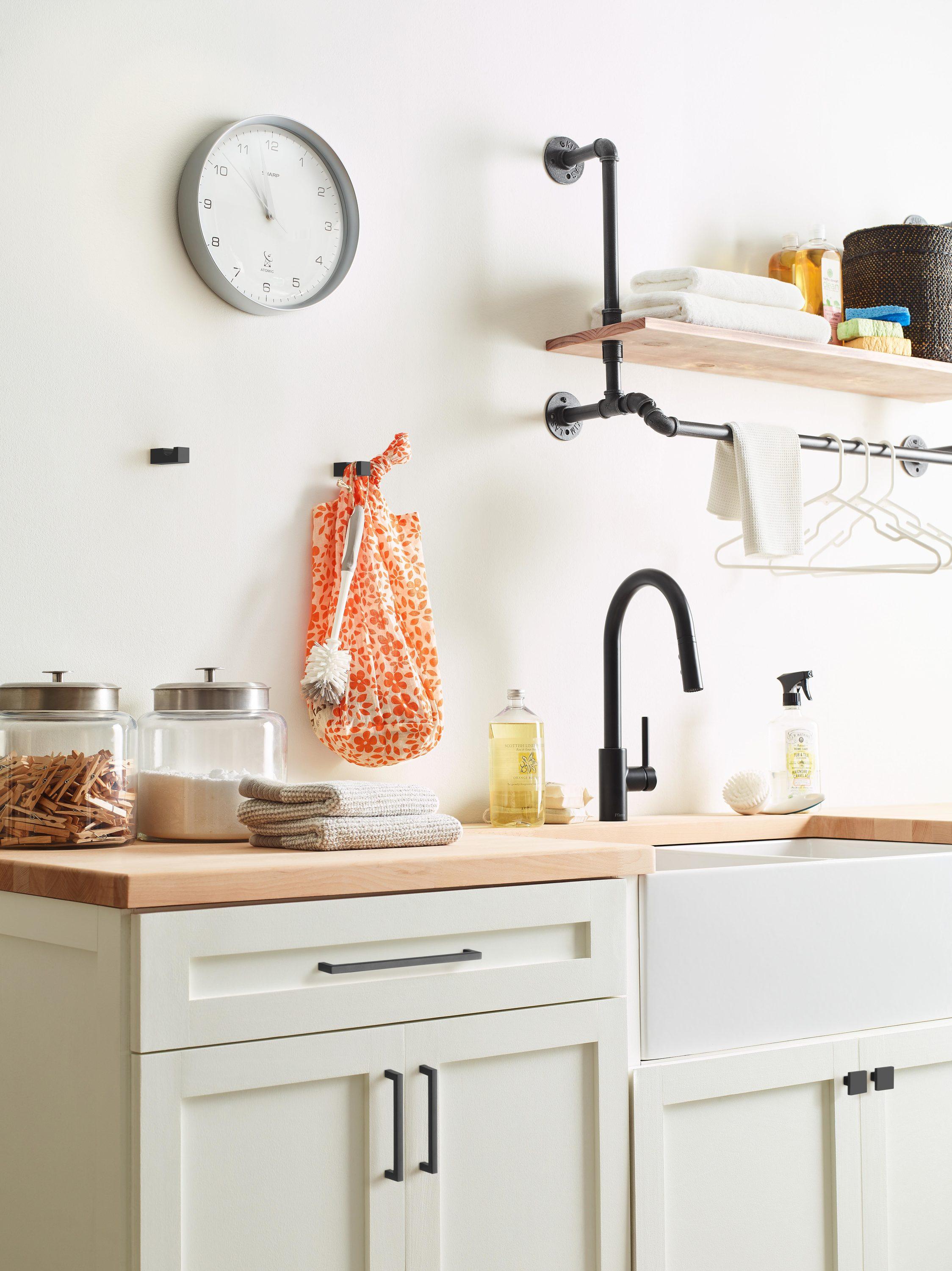 Amerock Monument Matte Black Single Prong Robe Hook